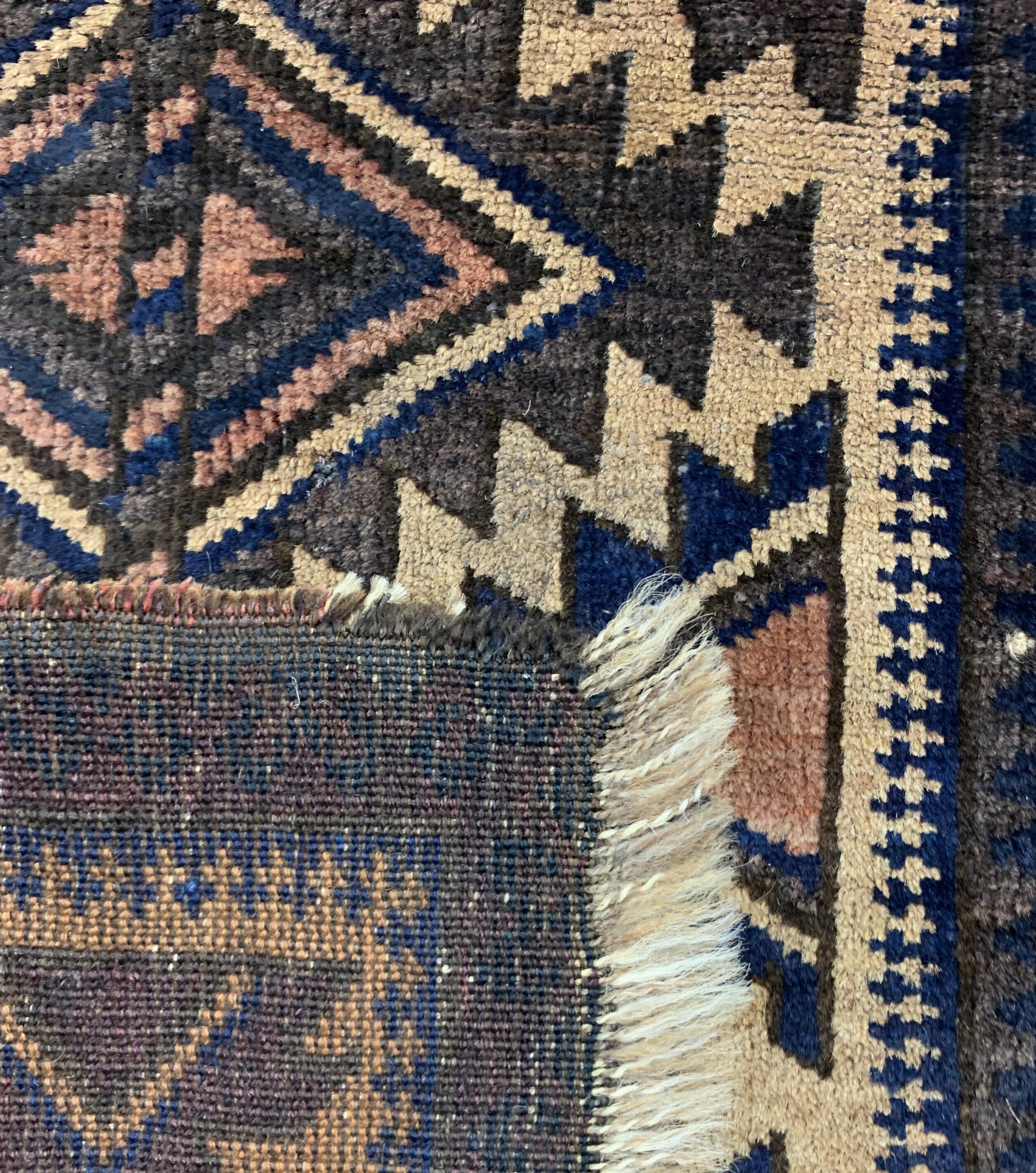 Detail b: 4 Belutsch Taschenfronten, Persien, um 1930/1940, Wolle auf Wolle, ca. 115 x 49 cm, EHZ: 3-4