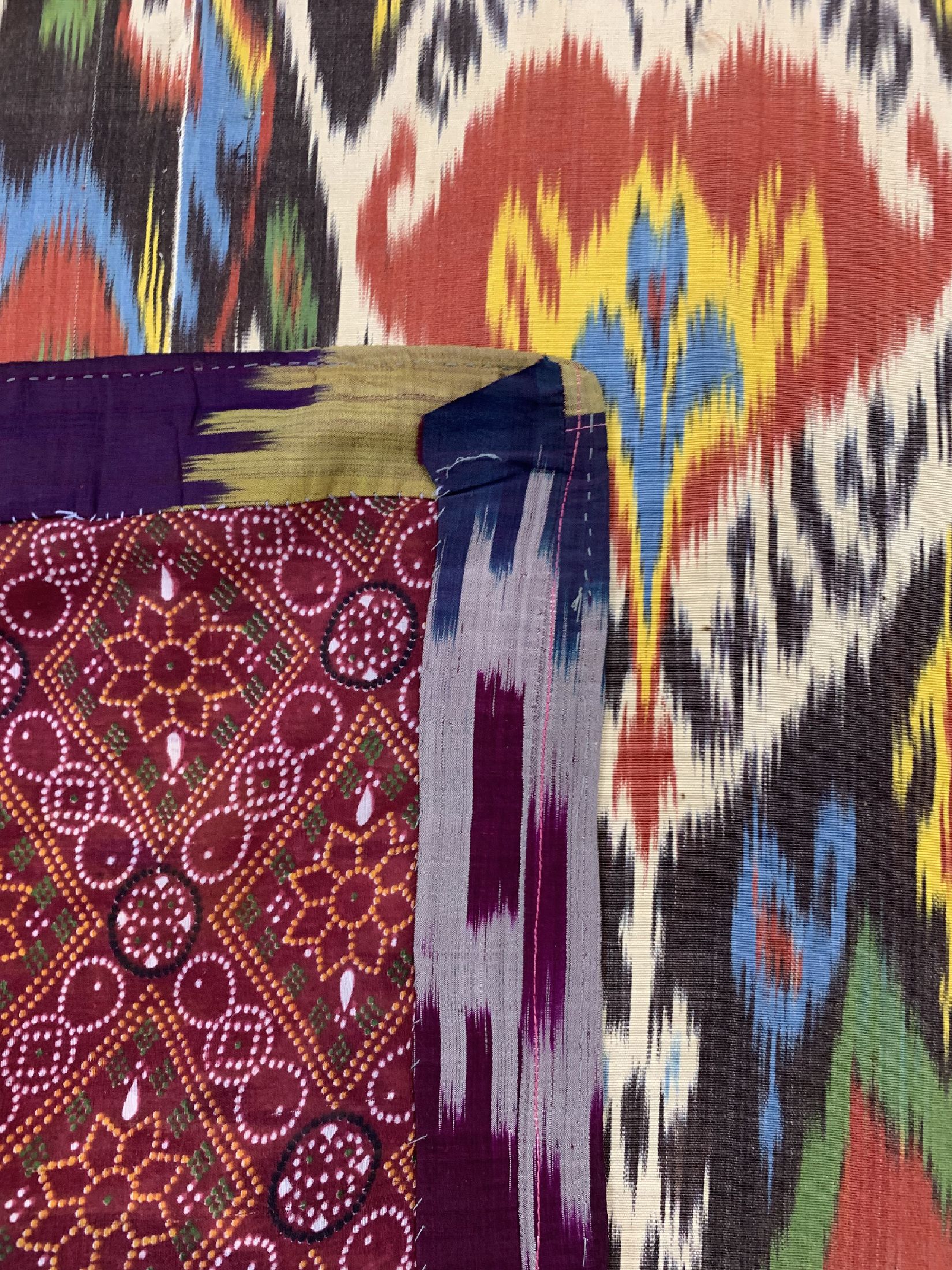 Detail d: Seiden Ikat antik, Uzbekistan, um 1900, Seide, ca. 228 x 121 cm, EHZ: 1-2, (4 Bahnig)