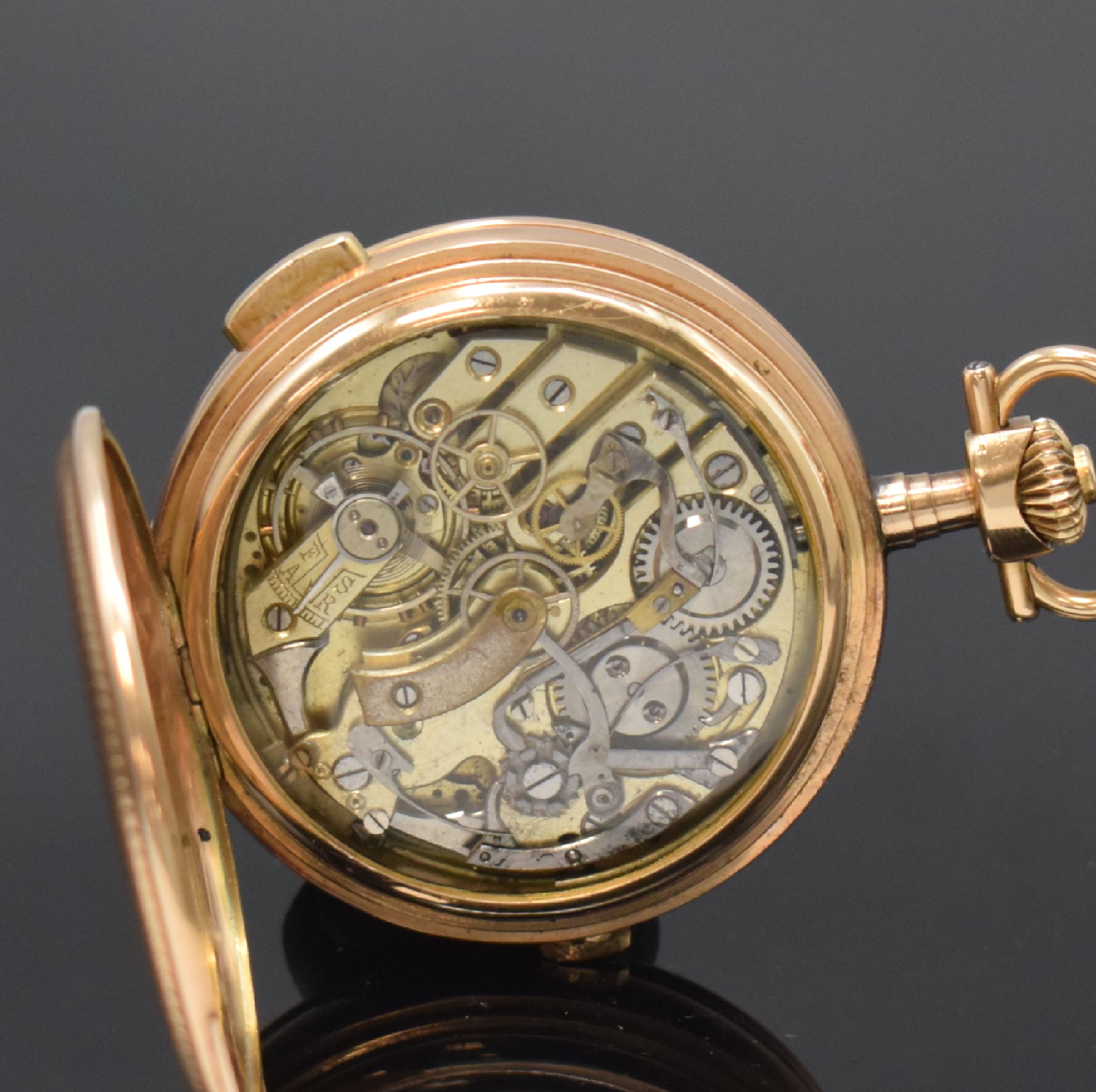 Detail g: Herrensavonette mit 1/4-Repetition und Schaltradchronograph in RG 585/000, Schweiz um 1900, Strahlen-guill. 3-Deckel Goldgeh. dell., ...