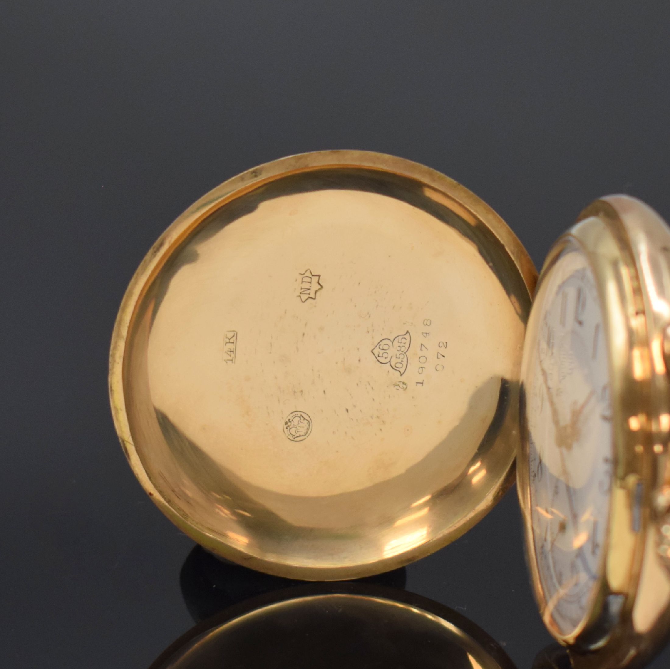 Detail a: Herrensavonette mit 1/4-Repetition und Schaltradchronograph in RG 585/000, Schweiz um 1900, glattes 3-Deckel Goldgeh. dell., Emailzifferbl. m. arab. ...