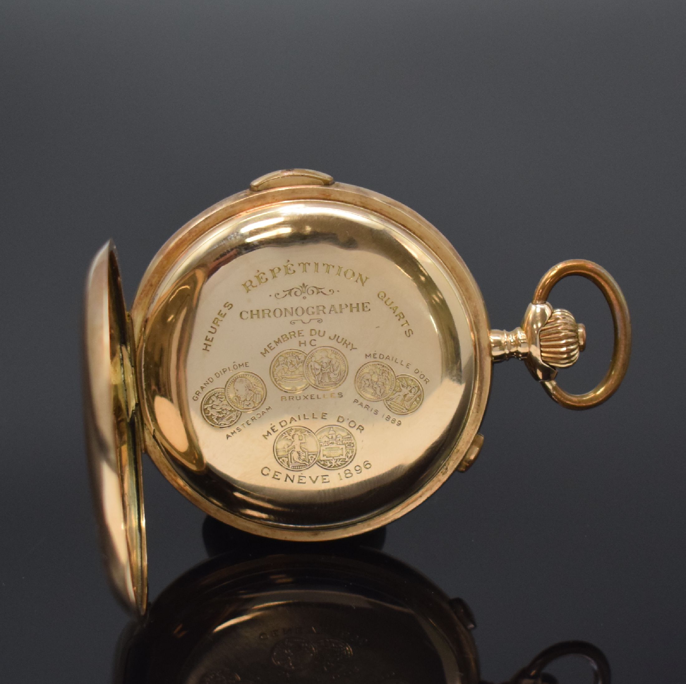 Detail c: Herrensavonette mit 1/4-Repetition und Schaltradchronograph in RG 585/000, Schweiz um 1900, glattes 3-Deckel Goldgeh. dell., Emailzifferbl. m. arab. ...