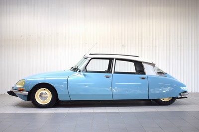 26727482f - Citroen DS, first registered 06/197373, mileage read 49.900 km, MOT expired, historical registration, 72 kW/98 hp, 4-cylinder, manual transmission, blue, black leather interior, folding roof, air suspension, cornering lights and more