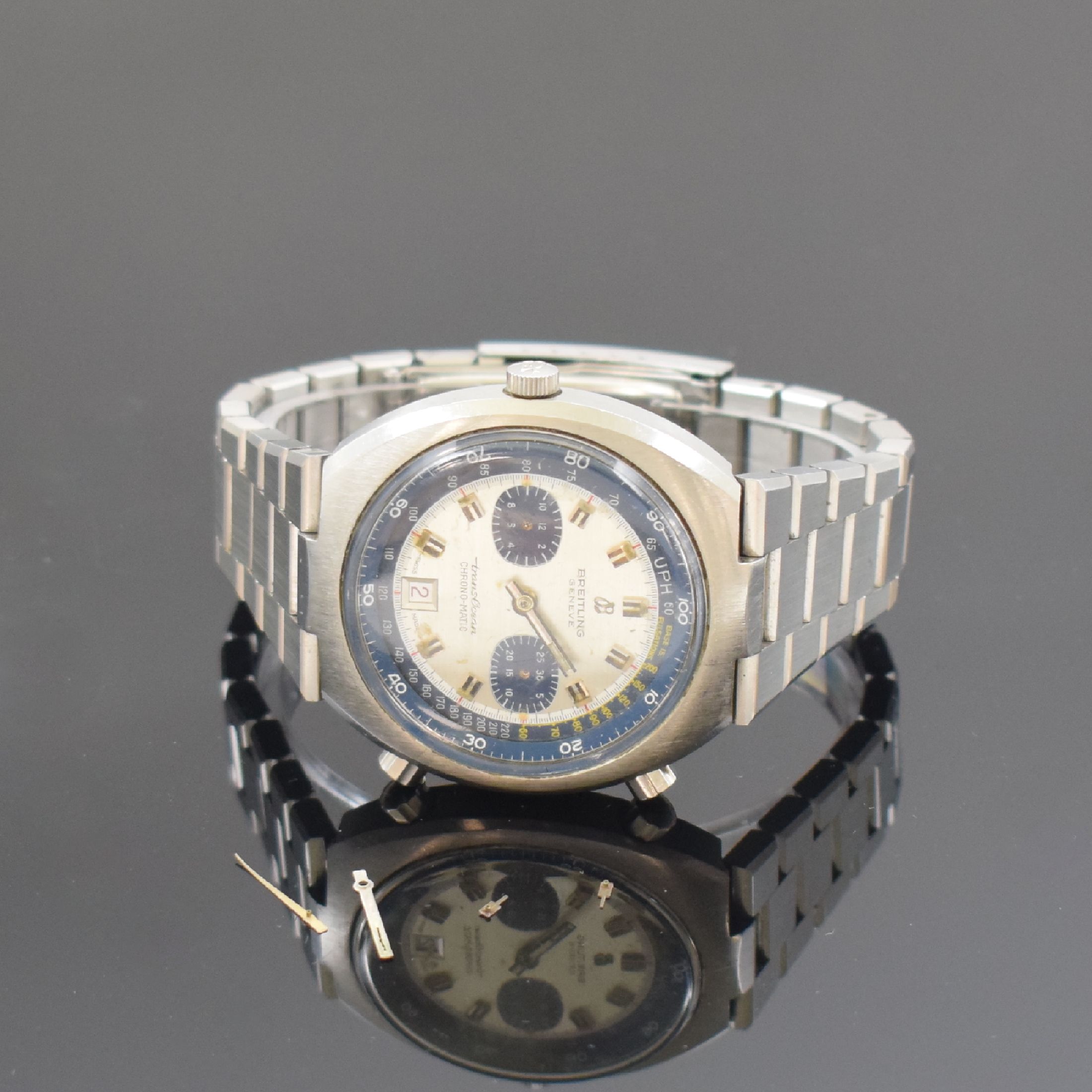 Detail b: BREITLING Transocean CHRONO-MATIC Herrenarmbanduhr Referenz 2119, Automatik, Schweiz um 1971, massives Edelstahlgeh. inkl. Gliederband, Boden ...