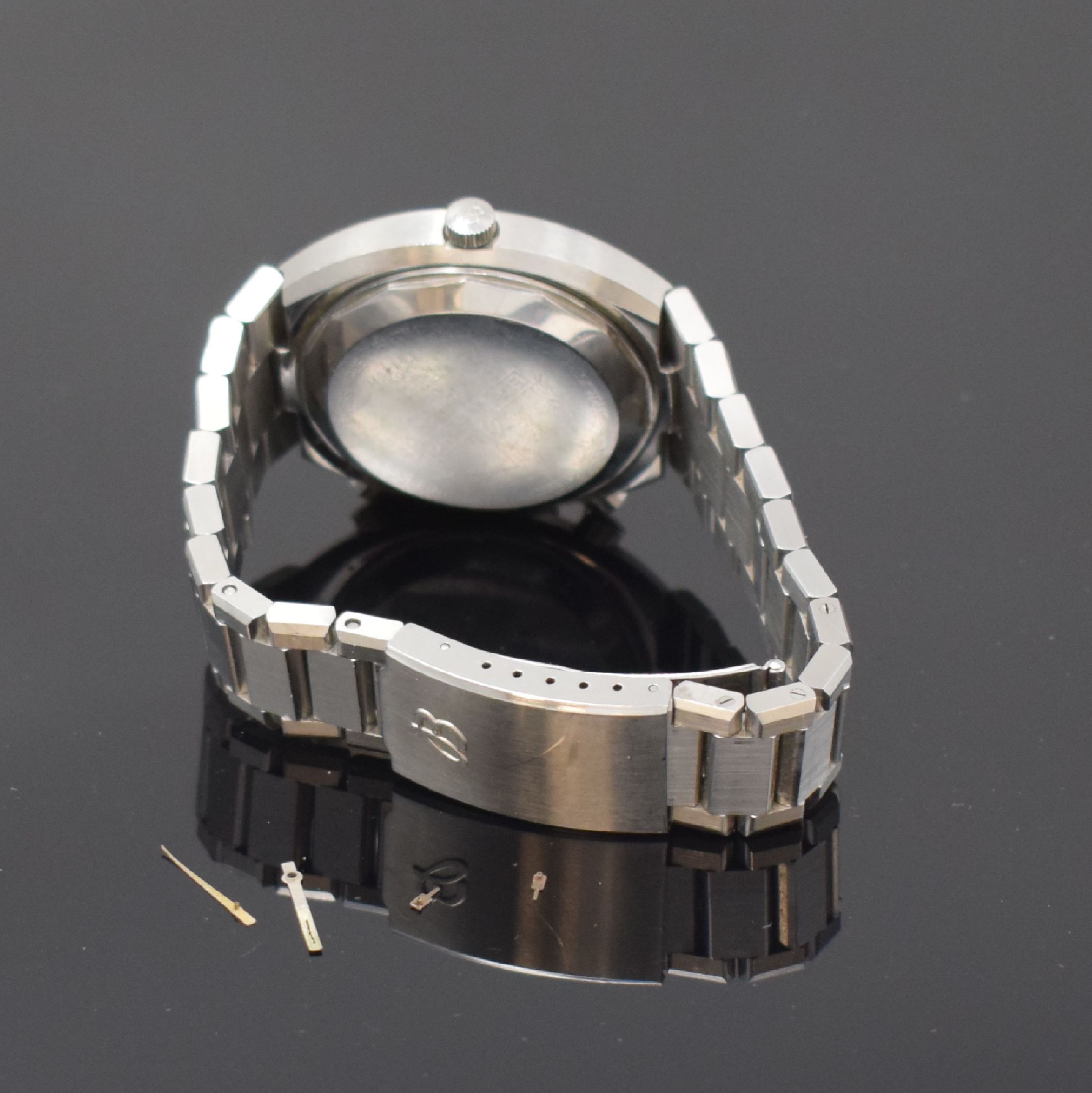 Detail c: BREITLING Transocean CHRONO-MATIC Herrenarmbanduhr Referenz 2119, Automatik, Schweiz um 1971, massives Edelstahlgeh. inkl. Gliederband, Boden ...