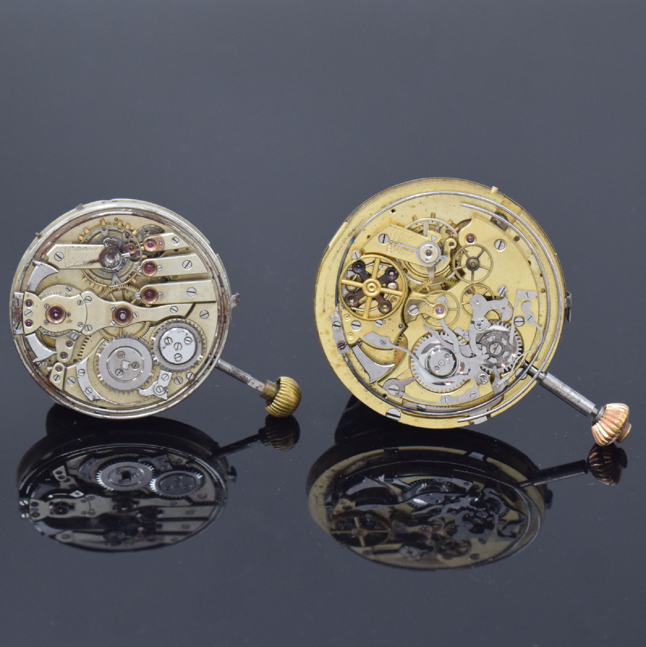 Set bestehend aus 2 Savonette-Werken mit 1/4 Repetition, Schweiz um 1890/1900, beide Ankerhemmung und Schlag auf 2 Tonfedern, 1 x verg. m. ...