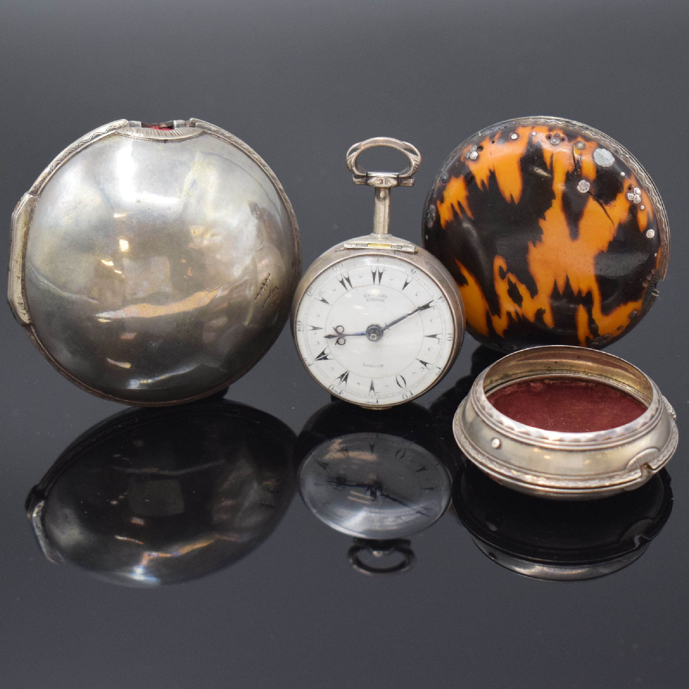 EDWARD PRIOR Nr. 55952 Sterlingsilber Spindeltaschenuhr mit 3 Übergehäusen, London Hallmark 1839, glattes Geh. u. 1. Übergeh., 2. Übergeh. mit ...
