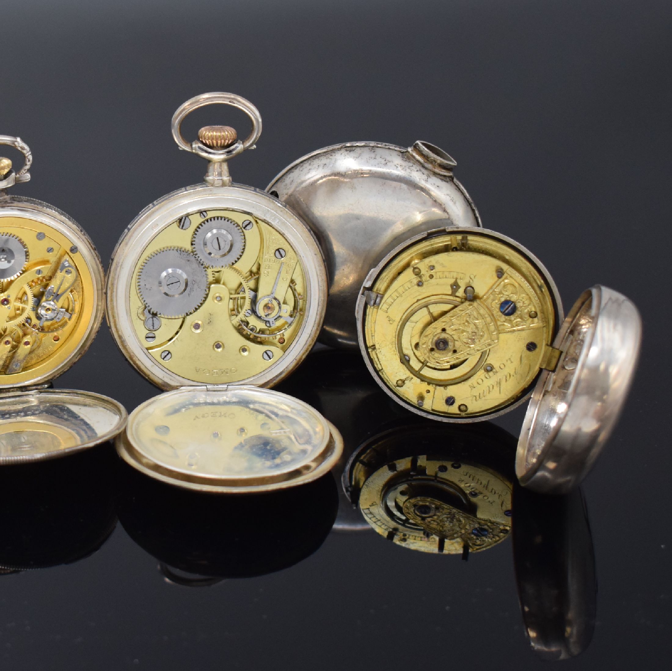 Detail d: Set OMEGA / IWC und 2 weitere Silber -Taschenuhren, Schweiz um 1820 bis 1930, offene Omega im Tula-Gehäuse besch., Emailzifferbl. riss., gebl. ...