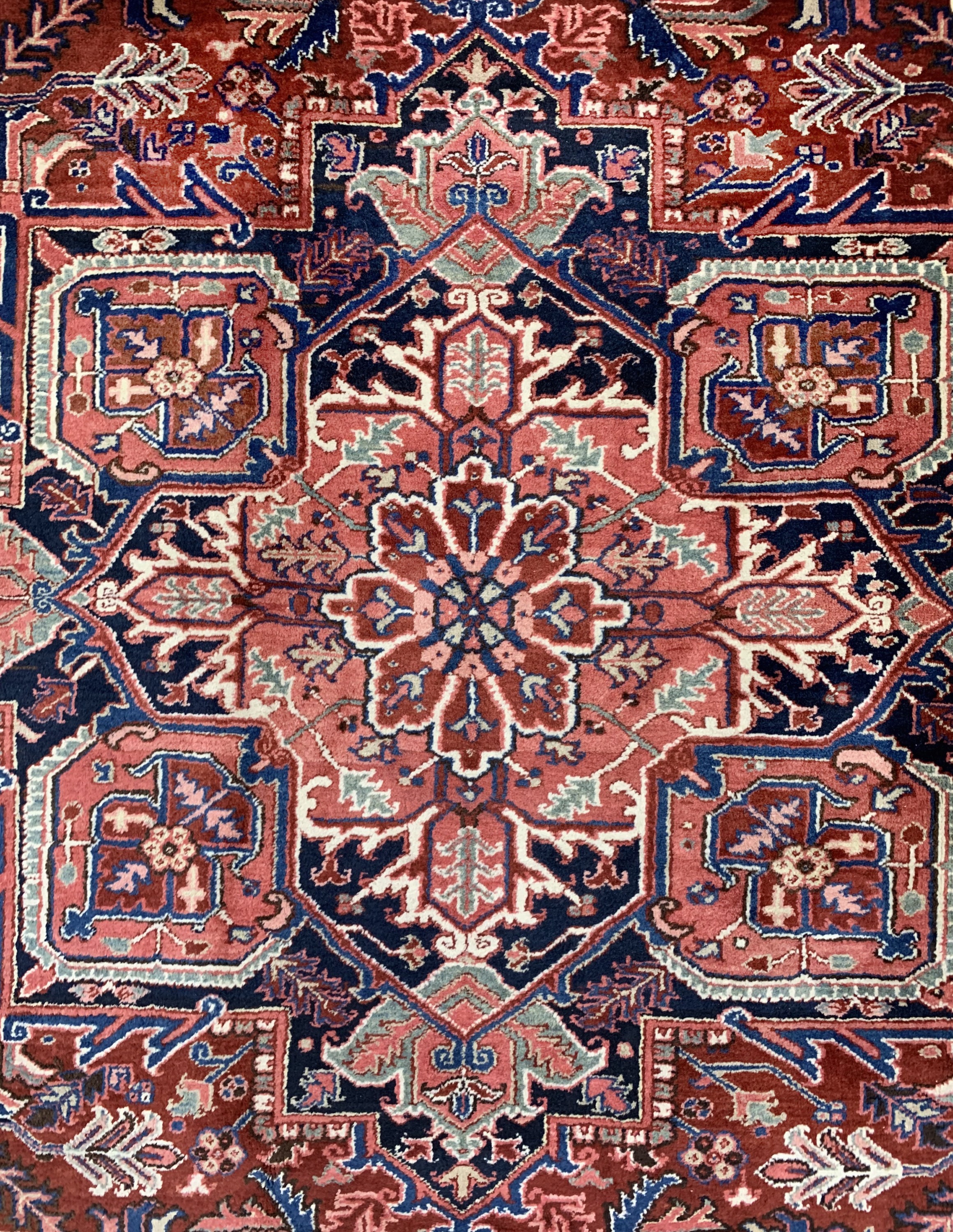 Detail b: Heriz alt, Persien, um 1960, Wolle auf Baumwolle, ca. 353 x 259 cm, EHZ: 2