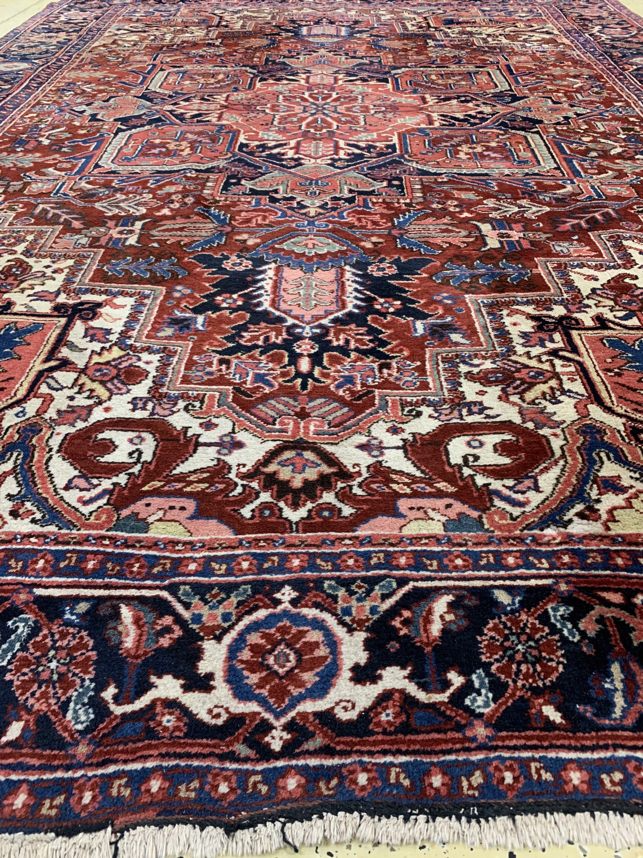 Detail d: Heriz alt, Persien, um 1960, Wolle auf Baumwolle, ca. 353 x 259 cm, EHZ: 2