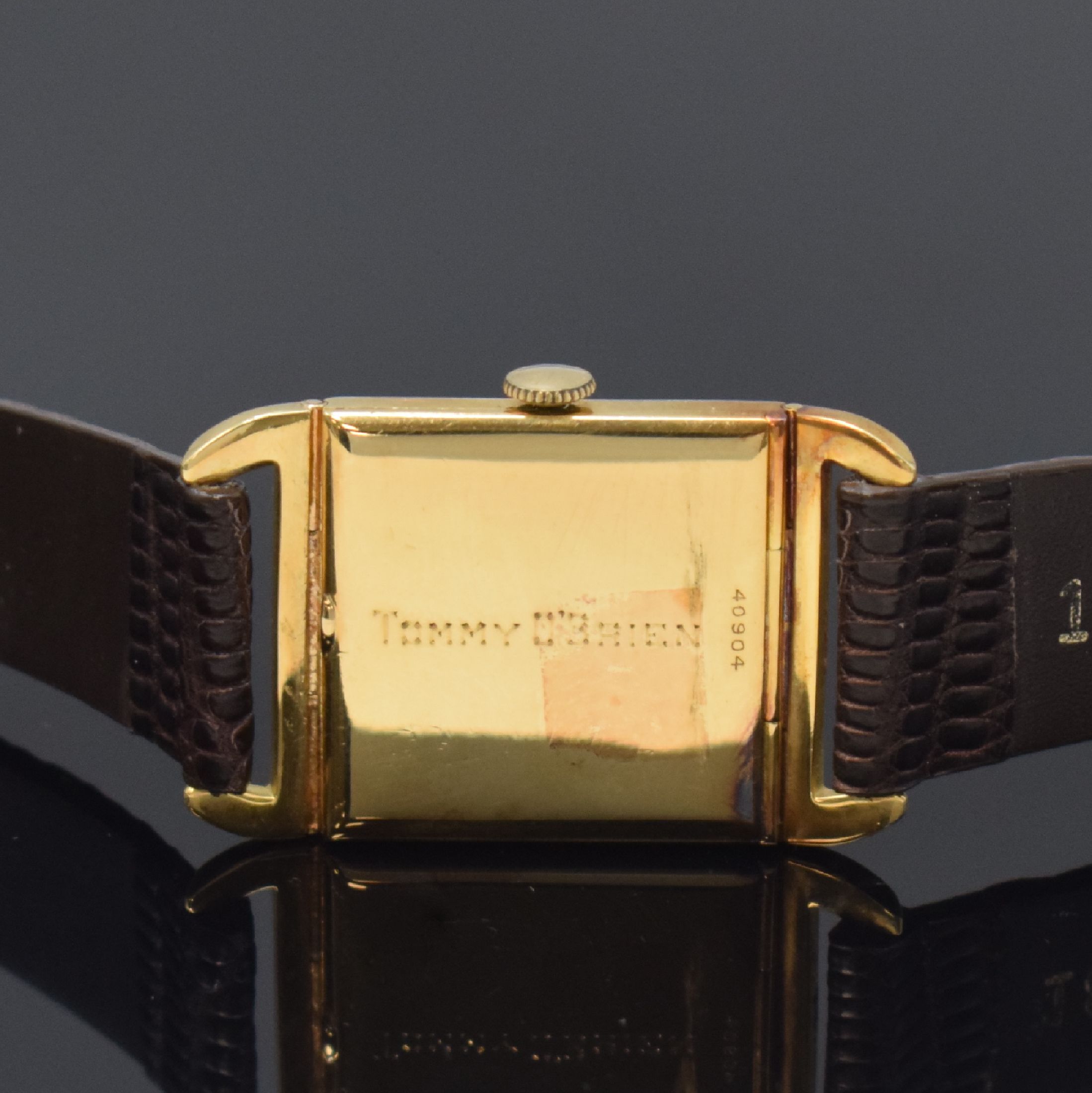 Detail c: AUDEMARS PIGUET seltene Armbanduhr in GG 750/000, Schweiz um 1935, Handaufzug, rechteck. Scharniergeh. m. beweglichen Anstößen, Boden m. ...