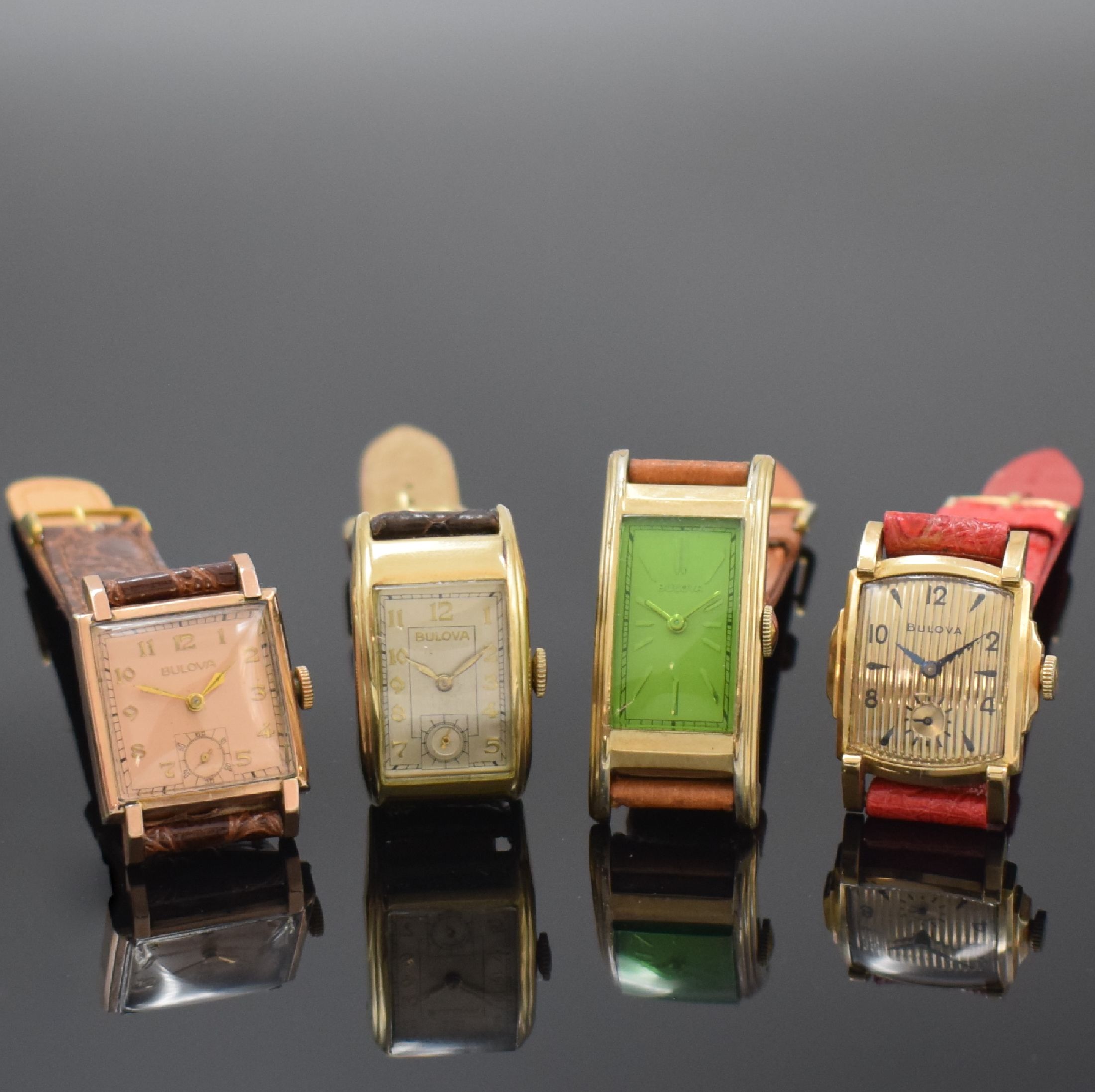 BULOVA Drivers und 3 weitere vergoldete Armbanduhren, USA um 1940, Handaufzug, 2- tlg. Gehäuse m. aufgedr. Böden, 1 x m. Monogramm-Grav., 3 x 10k ...