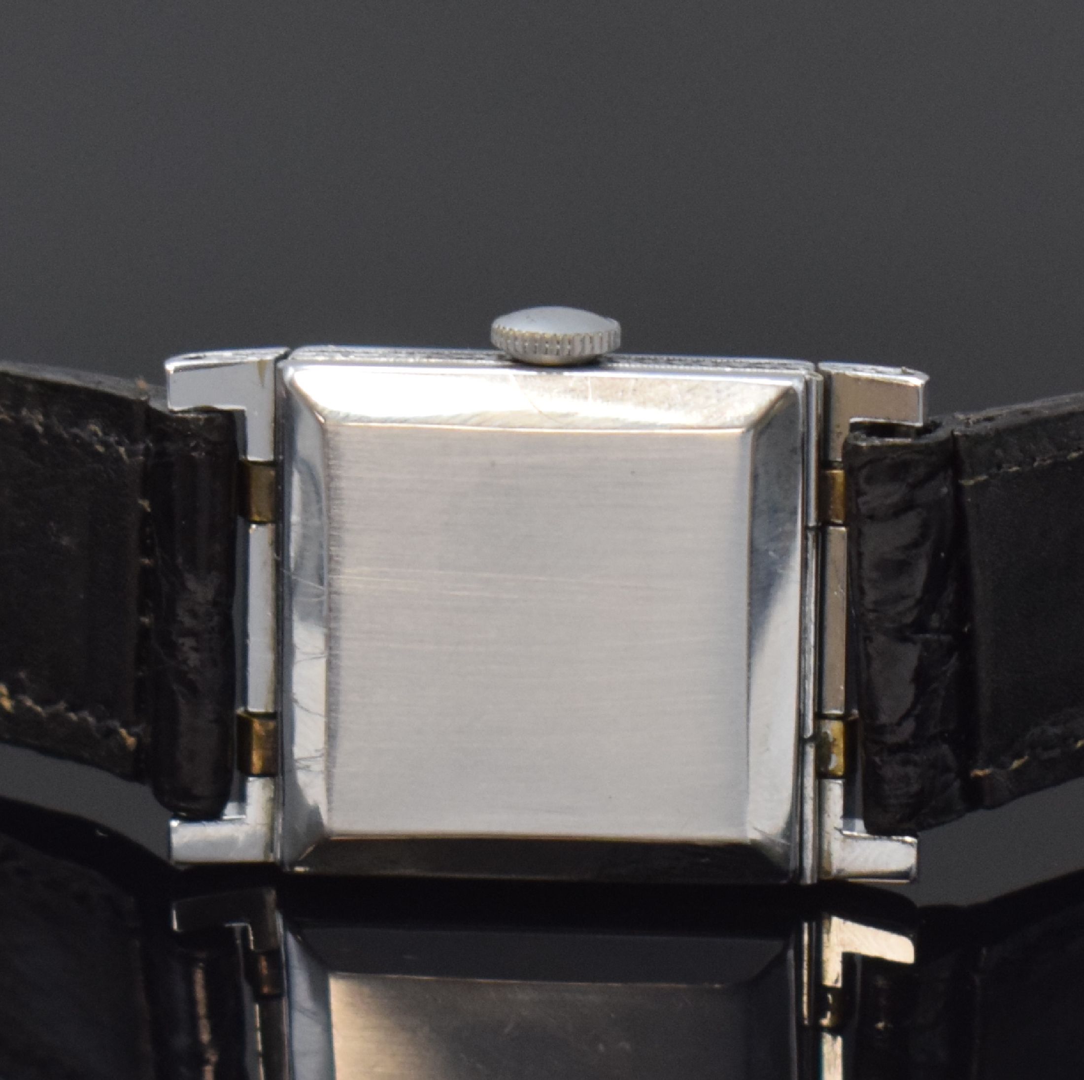 Detail d: BULOVA seltene frühe Armbanduhr mit beweglichen Anstößen in WG/GG 585/000, USA um 1930, Handaufzug, aufw. Scharniergeh., seitl. u. auf den ...