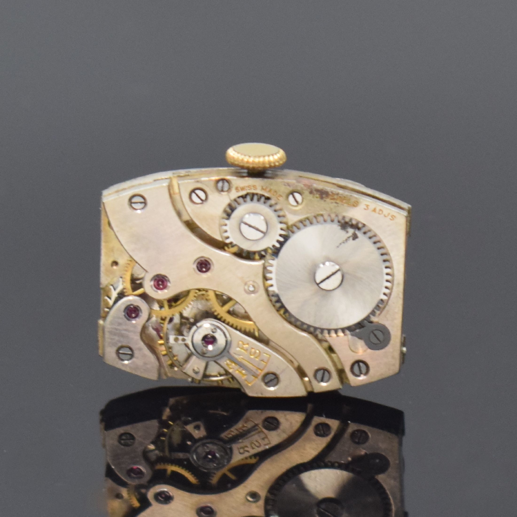 Detail e: CHRIST seltene digitale Armbanduhr in GG 585/000, Schweiz um 1935, Handaufzug, Scharniergeh., Fenster f. Std., Min. u. Sek., vers. Formwerk, 15 St., ...