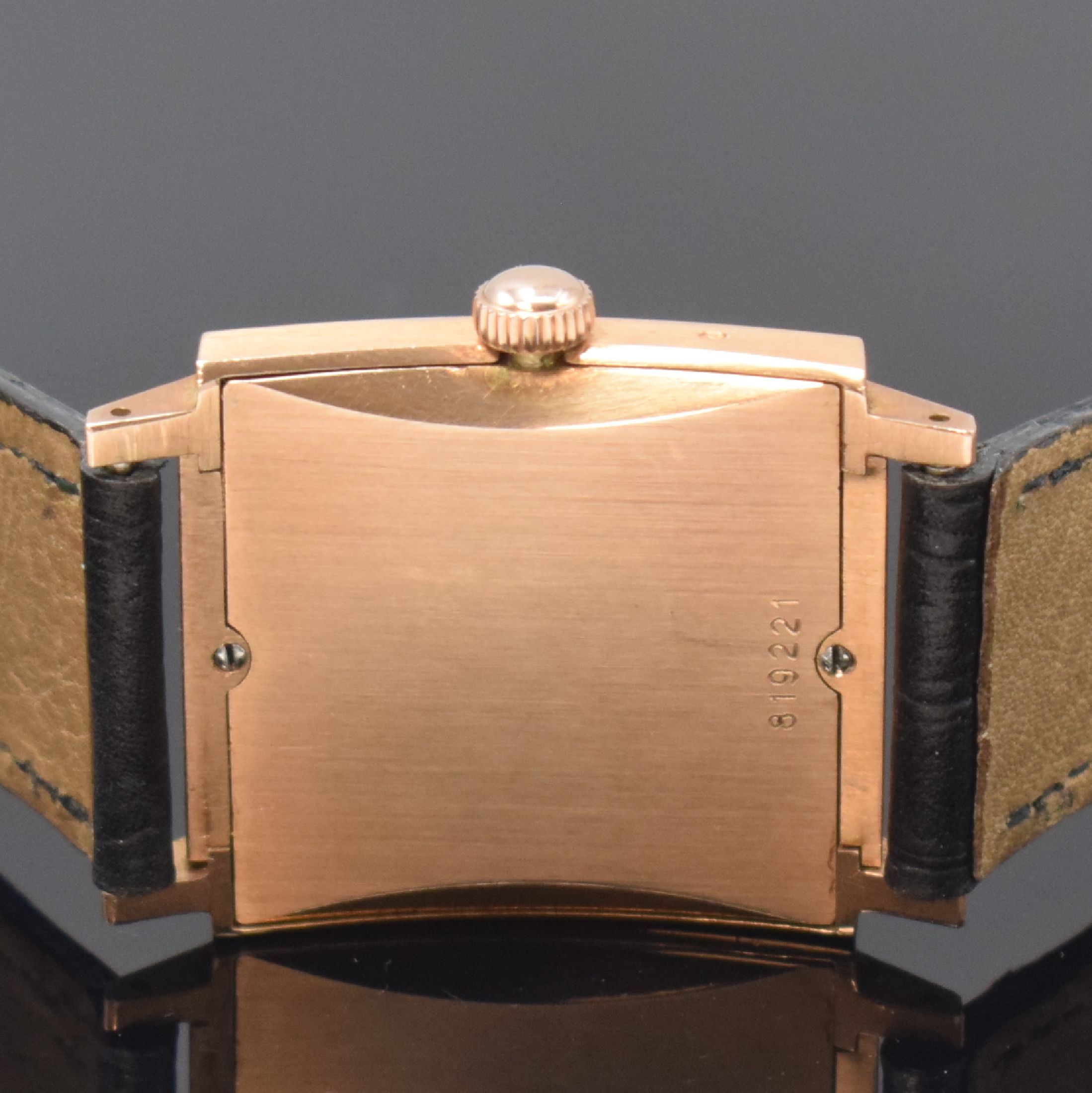 Detail c: DOXA seltene verschraubte Armbanduhr in RG 585/000, Schweiz um 1945, Handaufzug, rückseitig 2-fach verschr. Geh., silb. orig. Zifferbl., rotgold. ...
