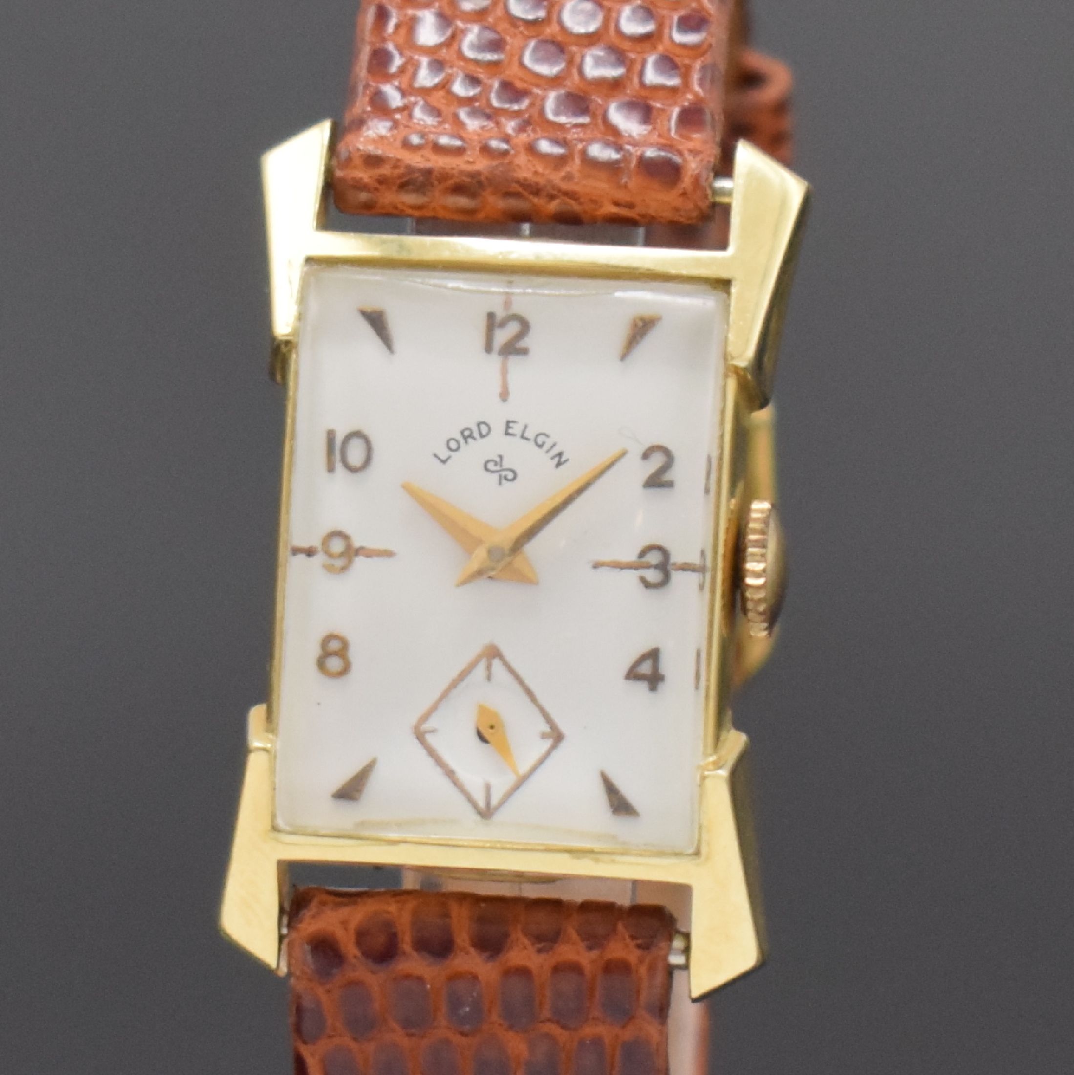 Detail a: LORD ELGIN rechteckige Armbanduhr in GG 585/000, USA um 1950, Handaufzug, 2-tlg. Geh., Boden m. Widmungsgrav. aufgedr., weißes Zifferbl. rest., ...