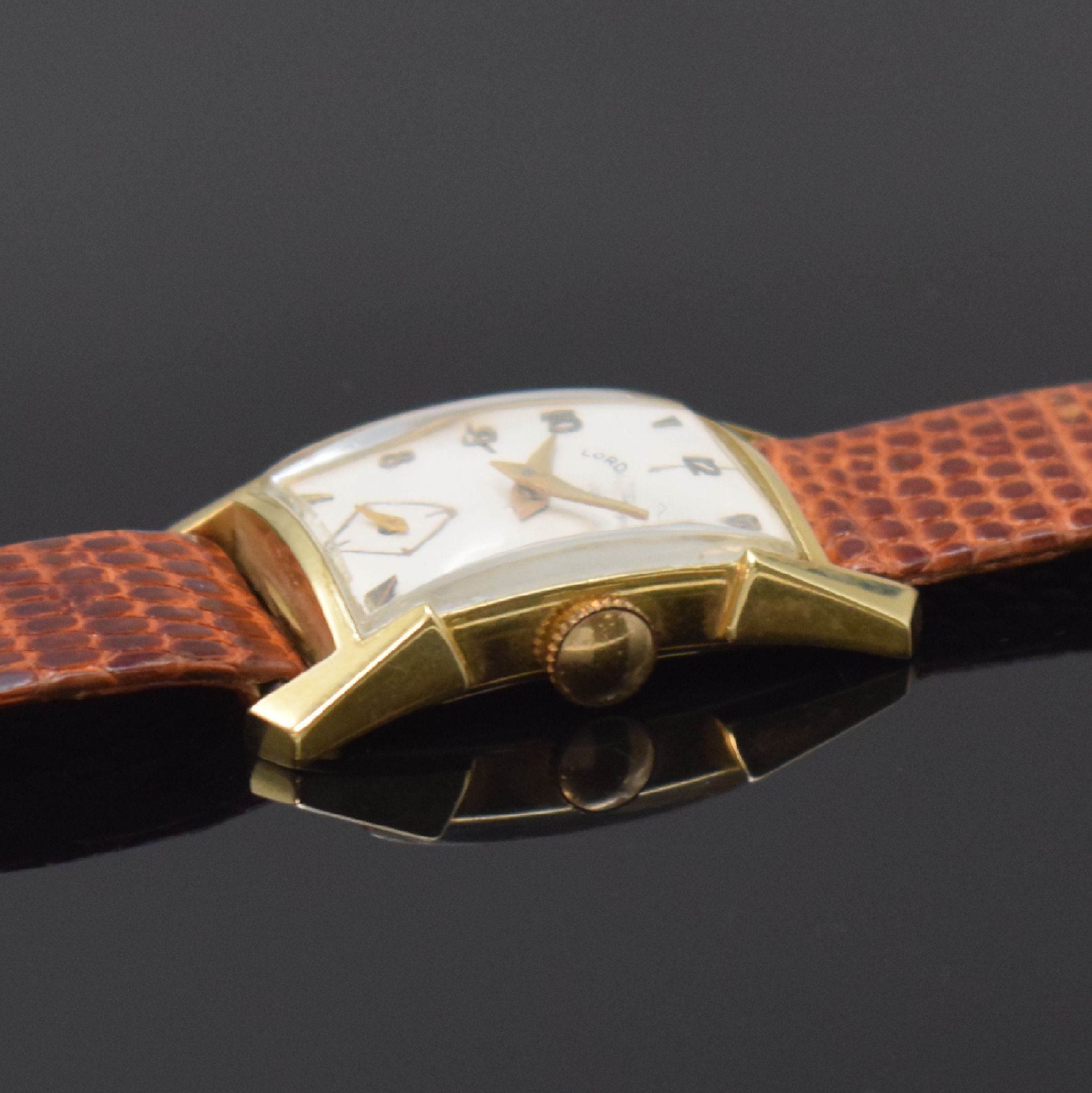 Detail b: LORD ELGIN rechteckige Armbanduhr in GG 585/000, USA um 1950, Handaufzug, 2-tlg. Geh., Boden m. Widmungsgrav. aufgedr., weißes Zifferbl. rest., ...