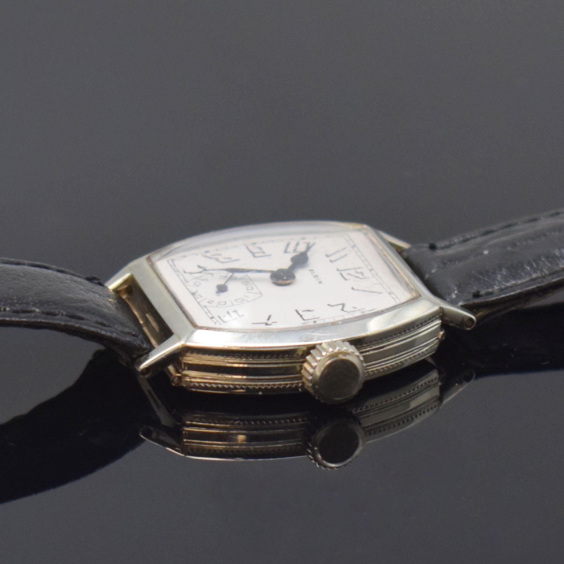 Detail b: ELGIN Armbanduhr in 14k Weißgold, USA um 1935, Handaufzug, Doppel-Scharniergeh., seitl. grav., weißes Zifferbl. rest., schwarze Zeiger, vern. Werk ...