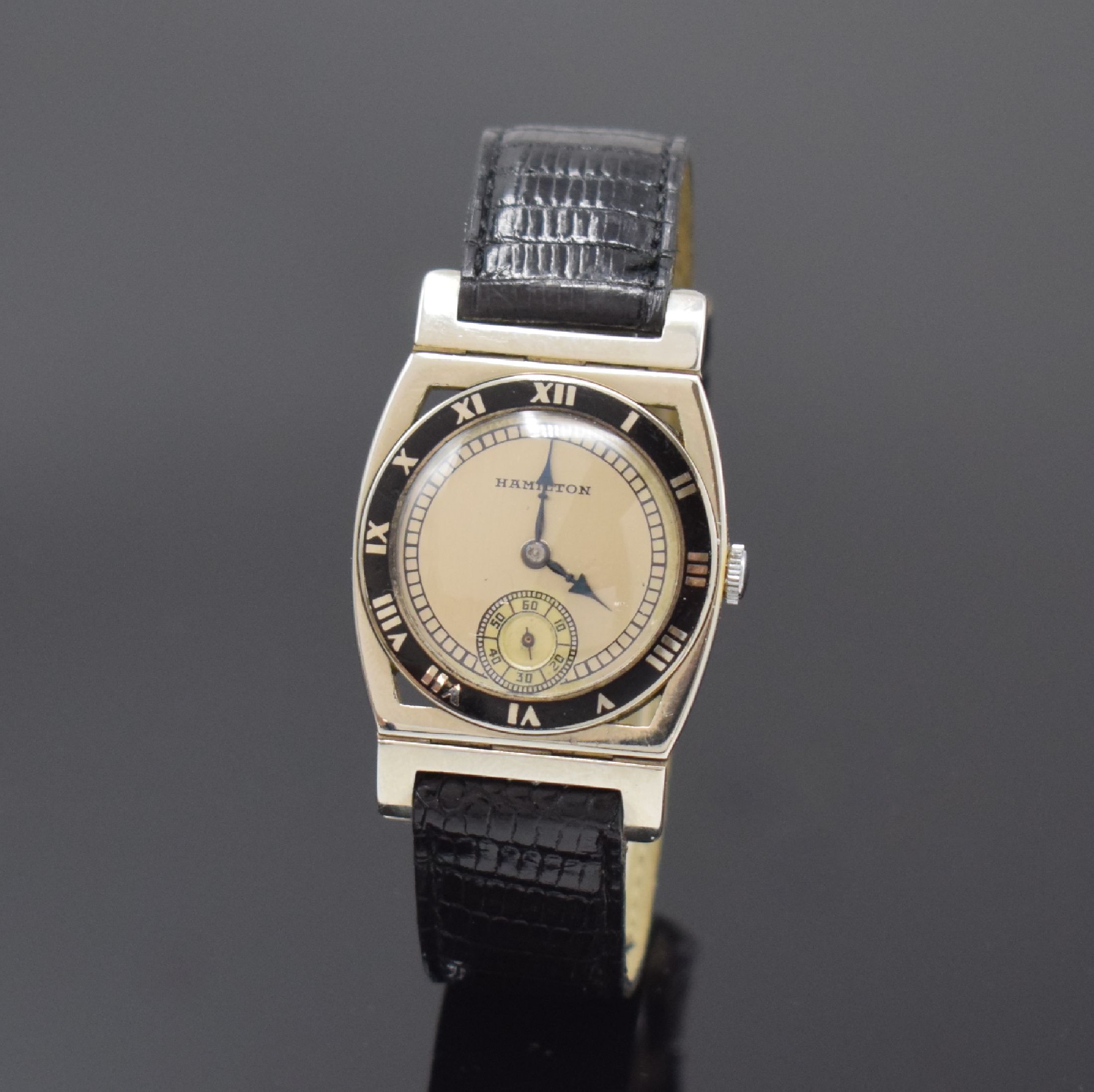 HAMILTON Piping Rock seltene Art-Deco Armbanduhr in WG 585/000, USA um 1930, Handaufzug, Tonneau-Geh. m. beweglichen Anstößen, in schwarz ...