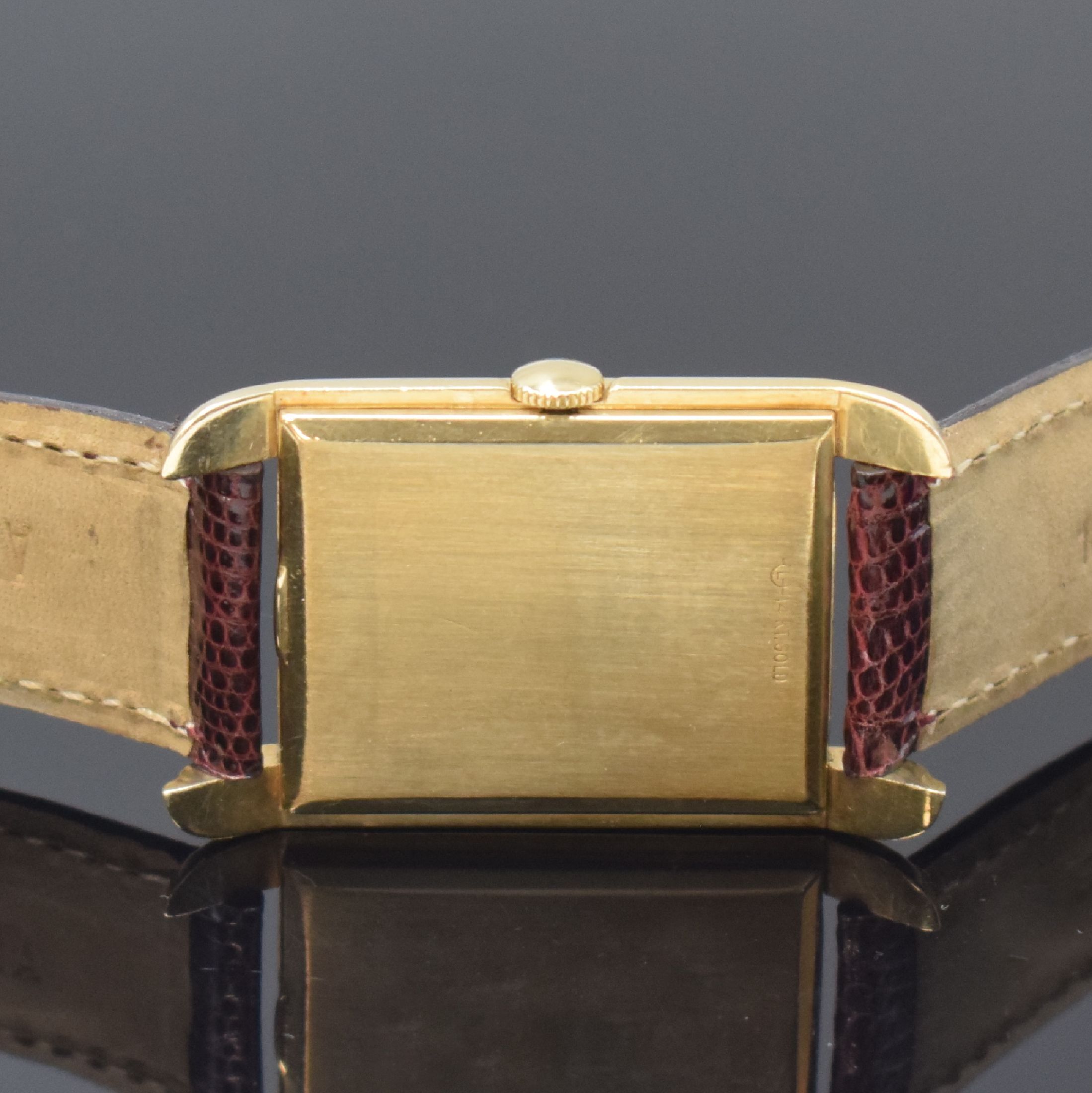 Detail c: Le COULTRE rechteckige Armbanduhr in 14k goldfilled, Schweiz / USA um 1950, Handaufzug, 2-tlg. Geh., Boden aufgedr., silb. Zifferbl. rest., gold. ...