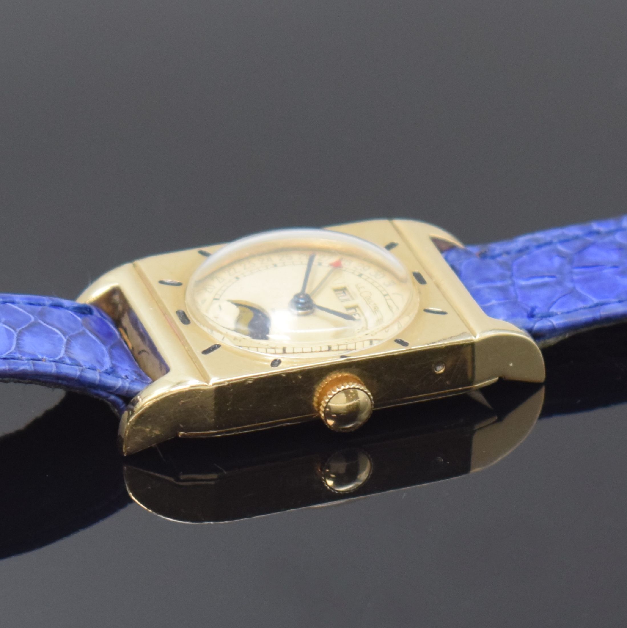 Detail b: Le COULTRE rechteckige Armbanduhr mit Vollkalender und Mondphase in 10k goldfilled, Schweiz USA um 1945, Handaufzug, 2-tlg. Geh. m. seitlichen ...