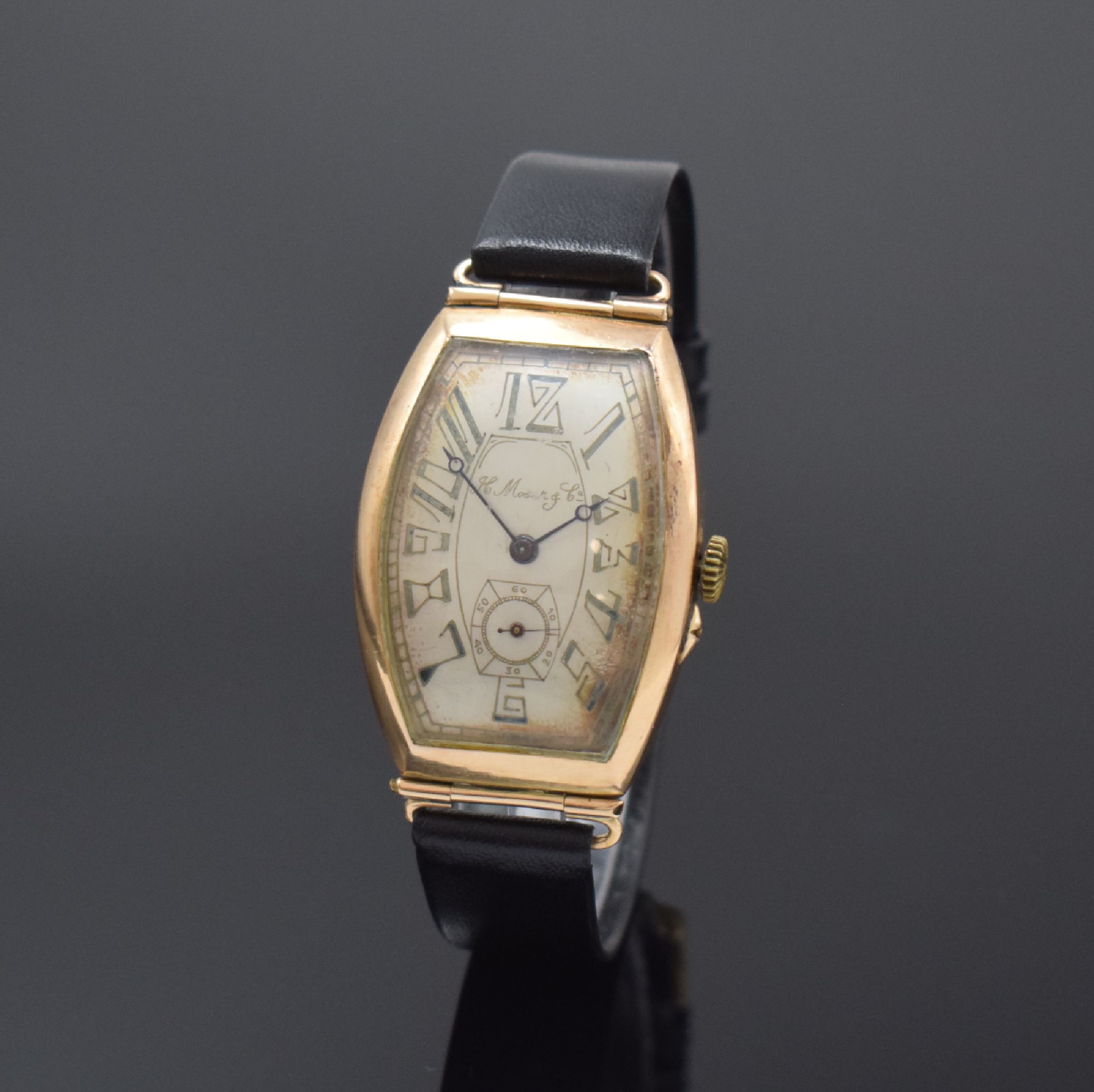 HENRY MOSER große frühe Armbanduhr in RG 585/000, Schweiz / Russland um 1915, Handaufzug, Tonneauförmiges Scharniergeh. m. beweglichen Anstößen, ...