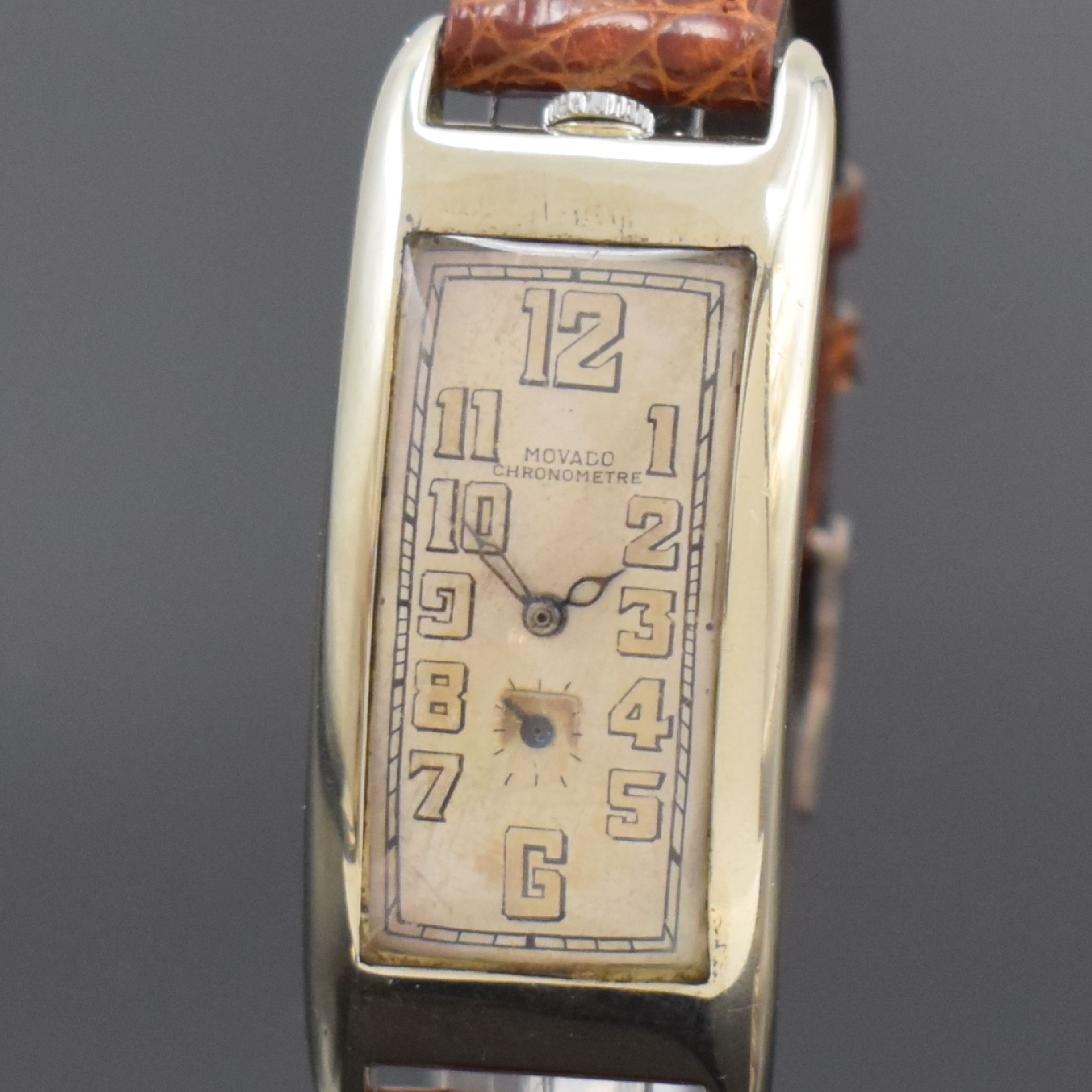 Detail a: MOVADO Polyplan Referenz 4009 seltene, große rechteckige Armbanduhr in WG 750/000, Schweiz um 1915, Handaufzug, stark gebogenes Scharniergeh., silb. ...