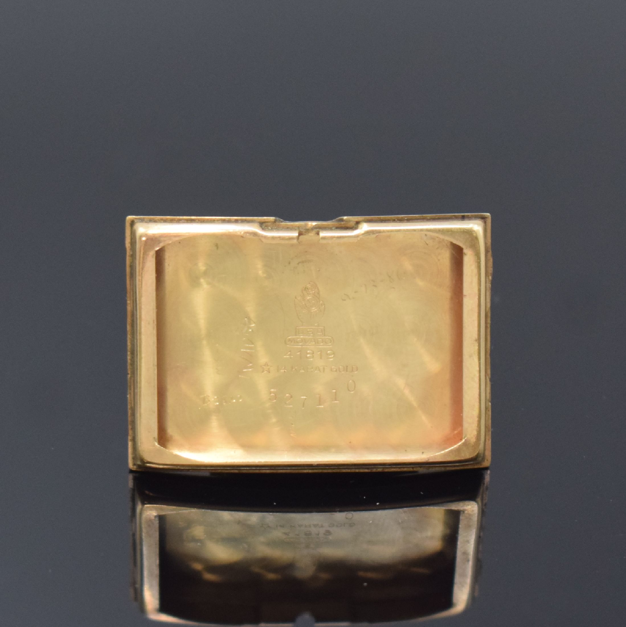 Detail e: MOVADO rechteckige Armbanduhr Referenz 41819 in GG 585/000, Schweiz / USA um 1935, Handaufzug, 2-tlg. USA-Geh., Boden aufgedr., silb. Zifferbl. ...