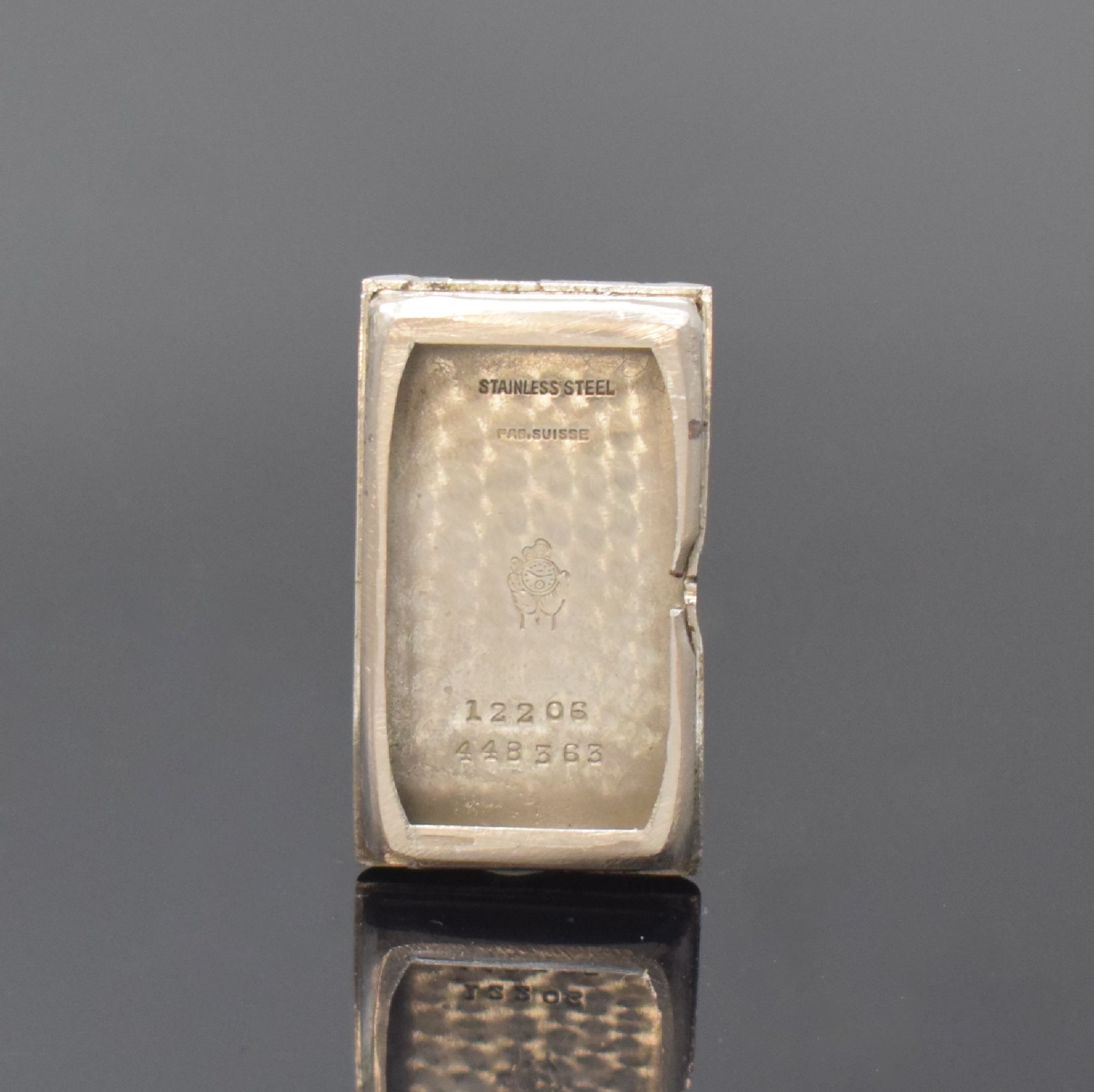 Detail e: MOVADO "Banana" stark gebogene Armbanduhr Referenz 12206 in Stahl, Schweiz um 1938, Handaufzug, 2-tlg. Geh., Boden aufgedr., silb. ...