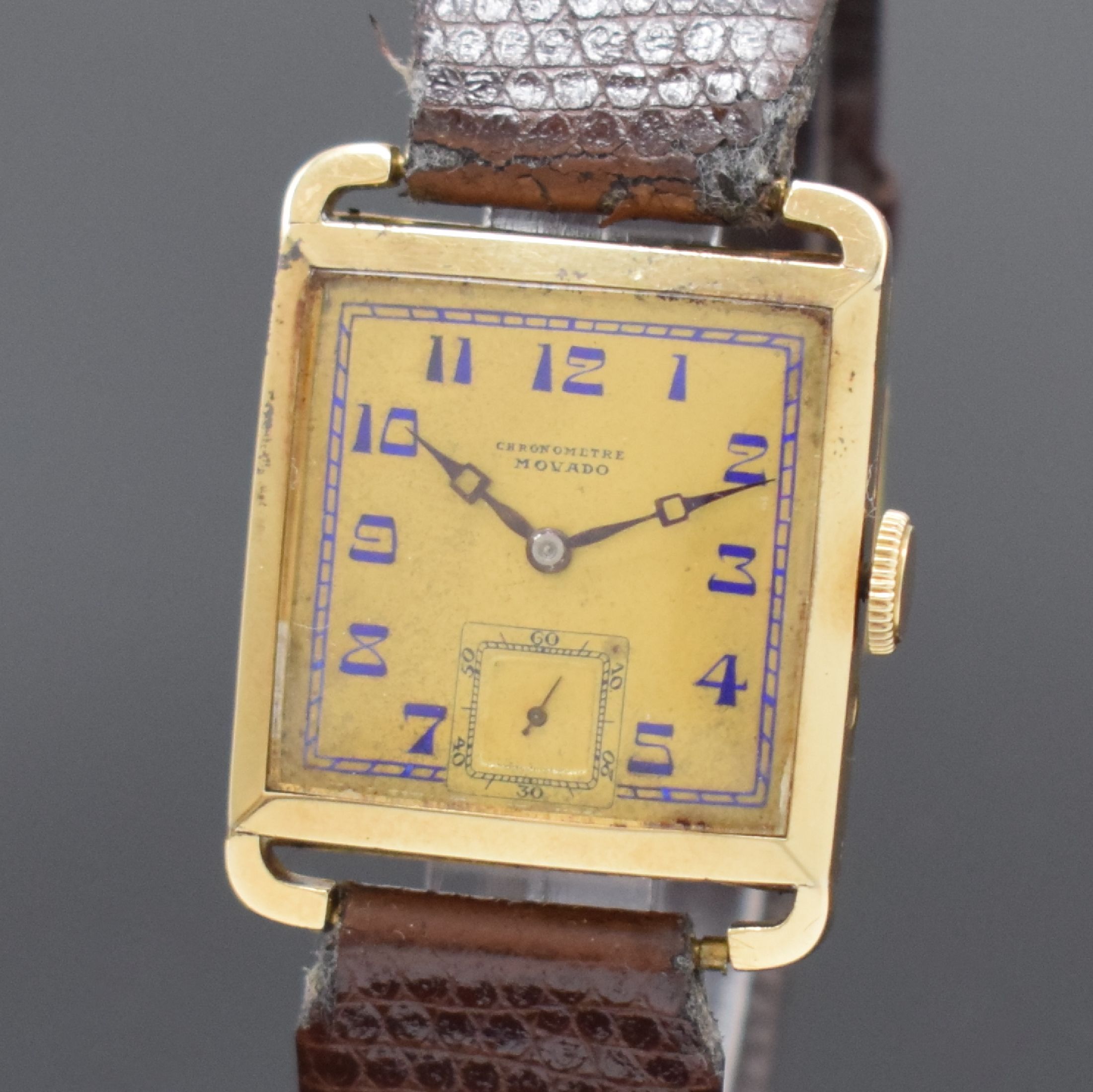 Detail a: MOVADO Chronometre frühe, quadratische Armbanduhr Referenz 45021 in GG 585/000, Schweiz um 1925, Handaufzug, Scharniergeh. m. ausgefallenen ...