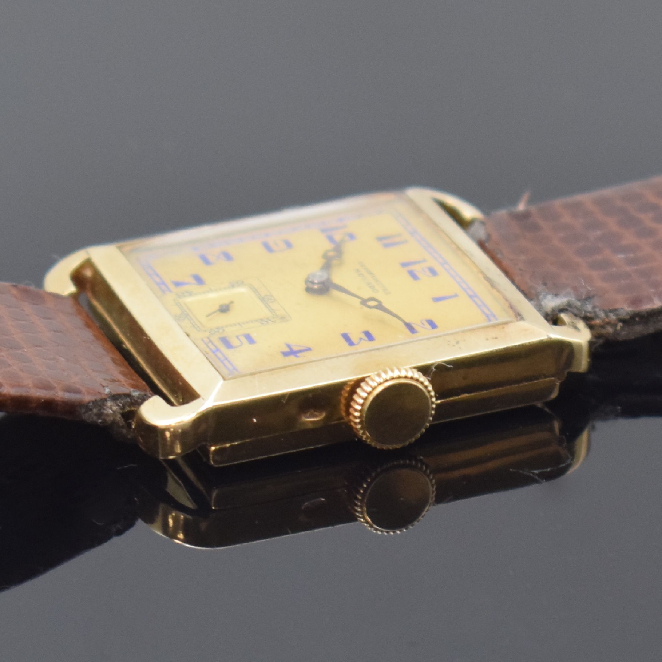 Detail b: MOVADO Chronometre frühe, quadratische Armbanduhr Referenz 45021 in GG 585/000, Schweiz um 1925, Handaufzug, Scharniergeh. m. ausgefallenen ...