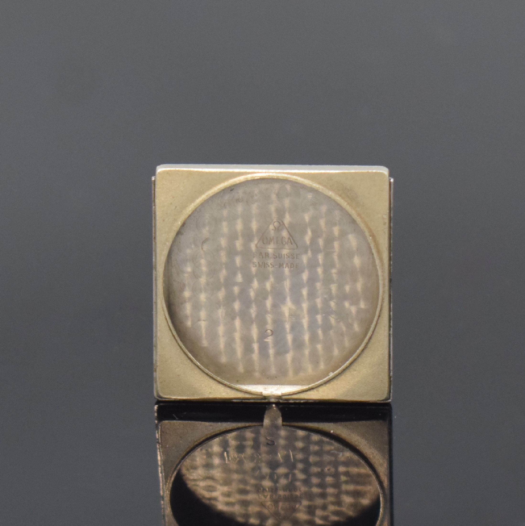 Detail g: OMEGA WATCH CO / TISSOT Marine seltene rechteckige Armbanduhr in Stahl, Schweiz um 1935, Handaufzug, abnehmbares Doppelgehäuse, rücks. über ...