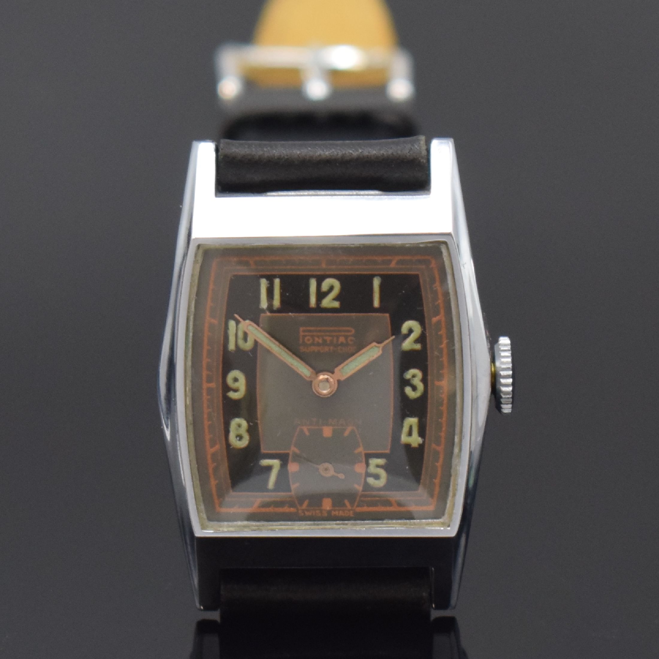Detail a: PONTIAC 2 verchromte Armbanduhren, Schweiz um 1940, Handaufzug, tonneau-förm. Geh., 1 x Scharniergeh., silb. Zifferbl., 1 x aufgedr. Stahlboden, ...