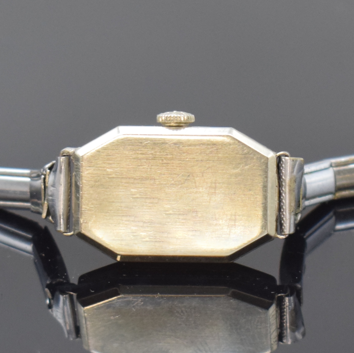 Detail g: WALTHAM 3 rechteckige gold-filled Armbanduhren, USA um 1930 - 1940, Handaufzug, 2-tlg. Geh. m. aufgedr. Böden, silb. Zifferblätter rest., Zeiger ...