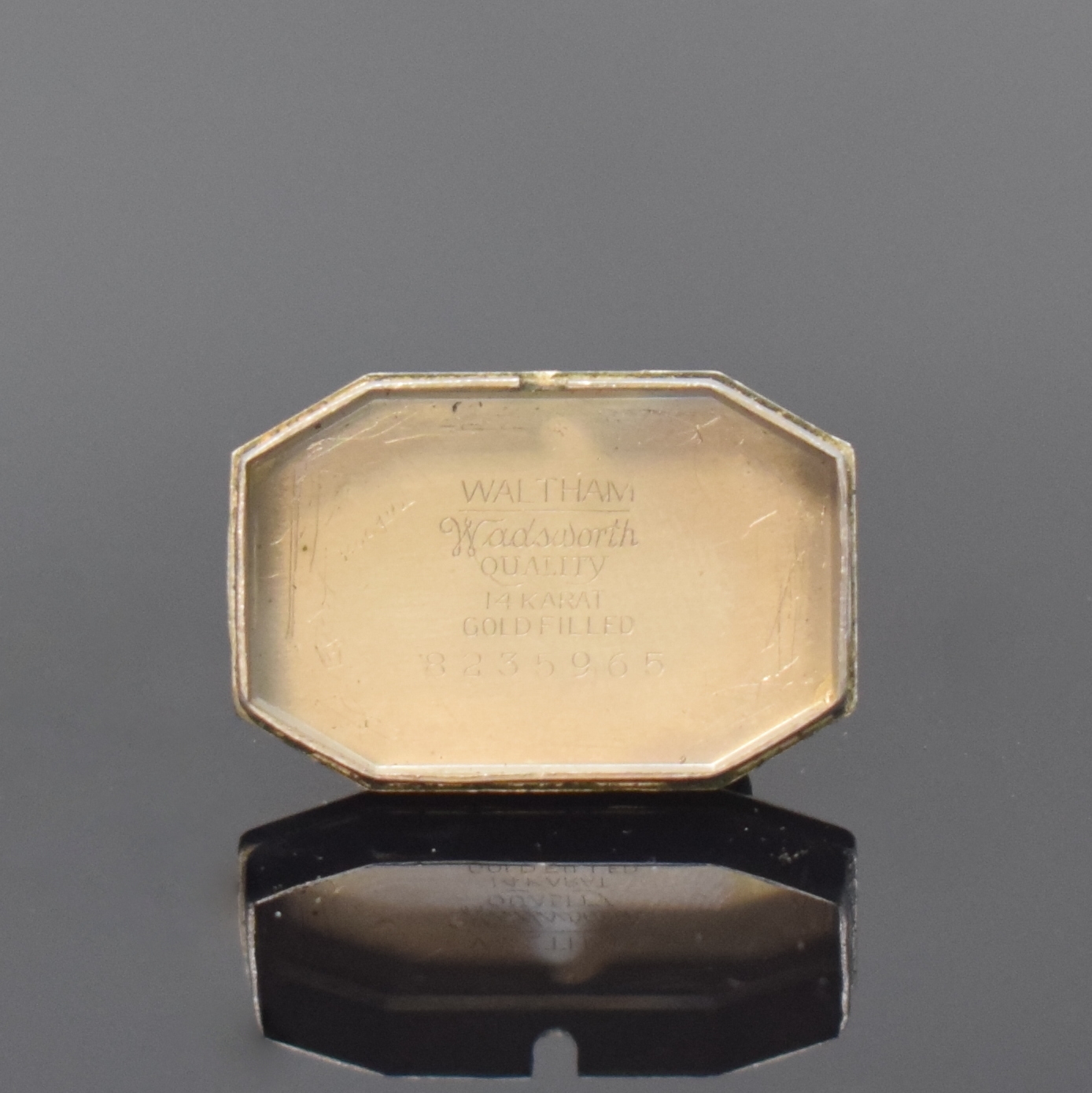 Detail i: WALTHAM 3 rechteckige gold-filled Armbanduhren, USA um 1930 - 1940, Handaufzug, 2-tlg. Geh. m. aufgedr. Böden, silb. Zifferblätter rest., Zeiger ...