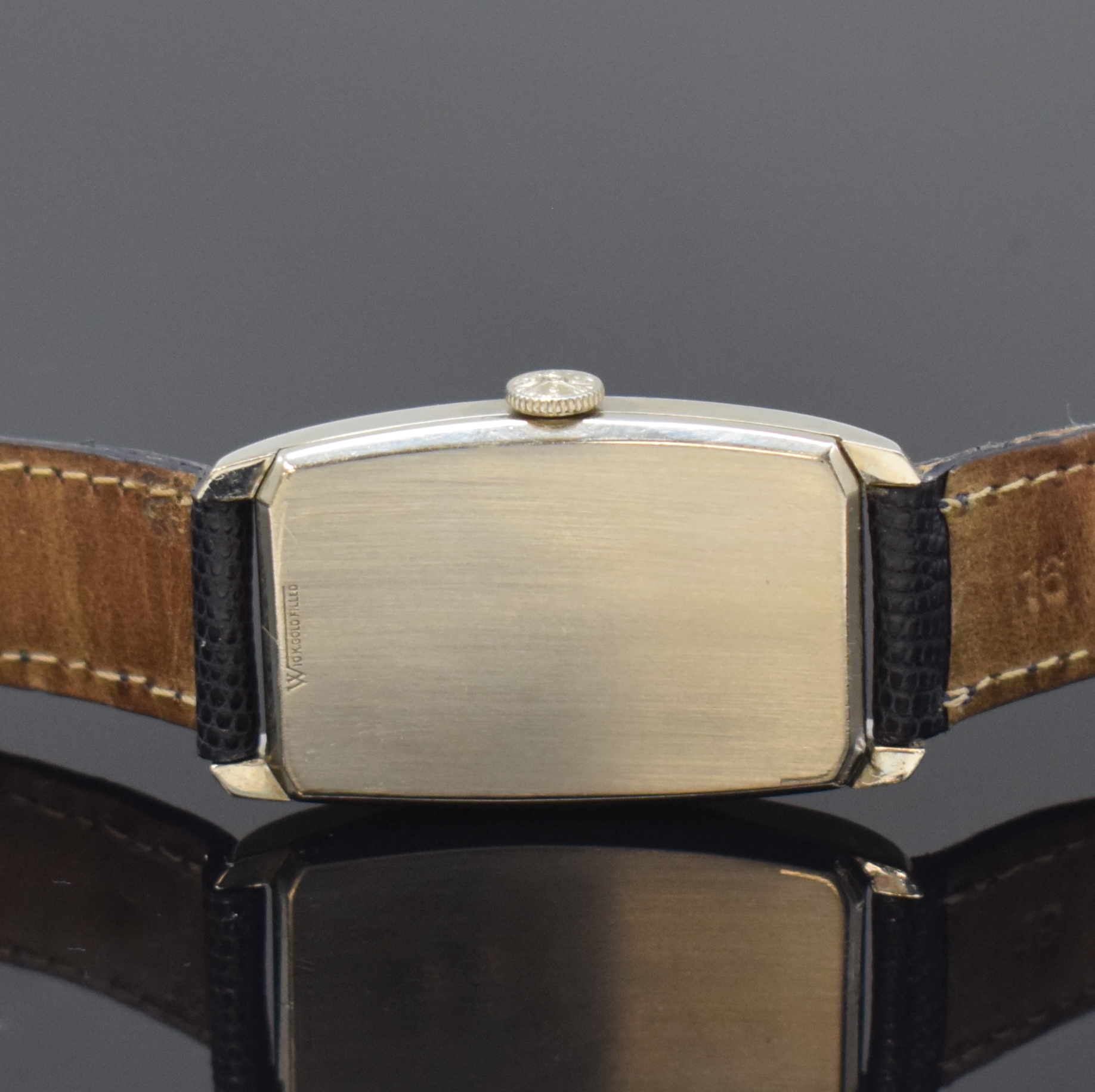 Detail j: WALTHAM 3 rechteckige gold-filled Armbanduhren, USA um 1930 - 1940, Handaufzug, 2-tlg. Geh. m. aufgedr. Böden, silb. Zifferblätter rest., Zeiger ...