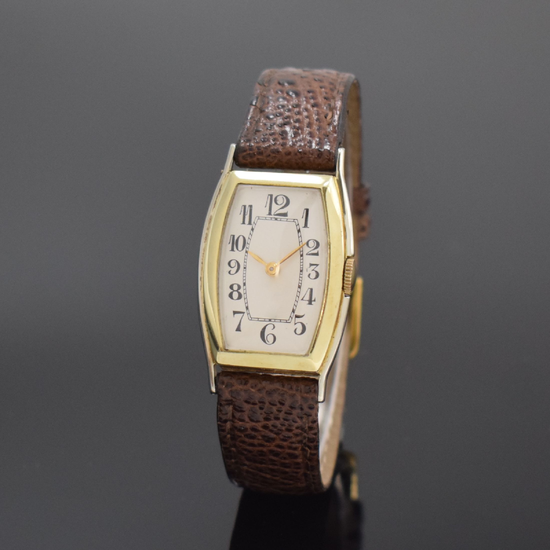 ORMONT WATCH CO Armbanduhr in 14k WG/GG, Schweiz / USA um 1935, Handaufzug, tonneau- förm. Scharniergeh., silb. Zifferbl. rest., gold. Zeiger ...