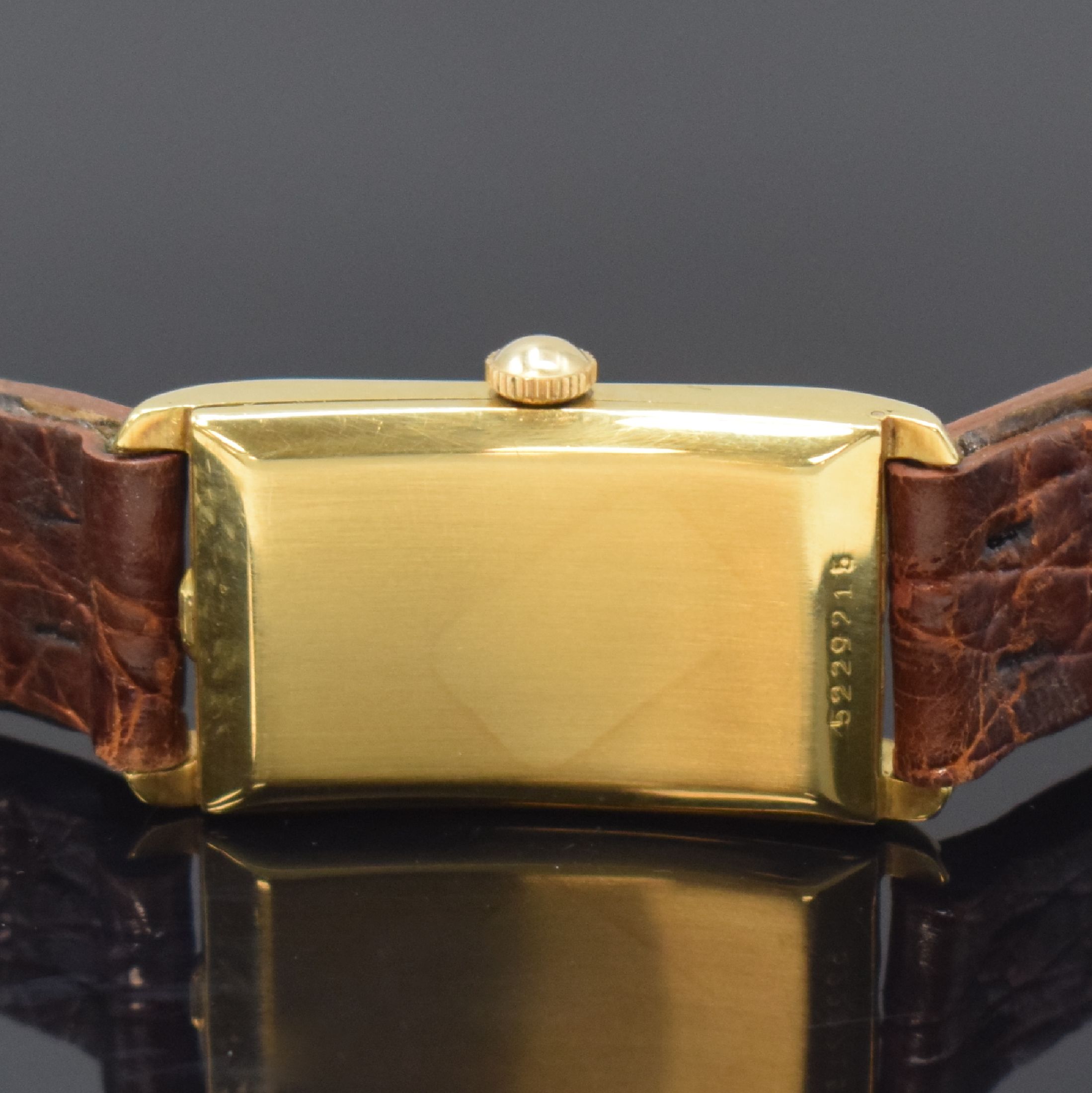 Detail c: LONGINES Super Solo Doctors-Watch seltene rechteckige Armbanduhr in GG 750/000, Schweiz um 1934, Handaufzug, Scharniergeh. m. 2 runden Öffnungen f. ...