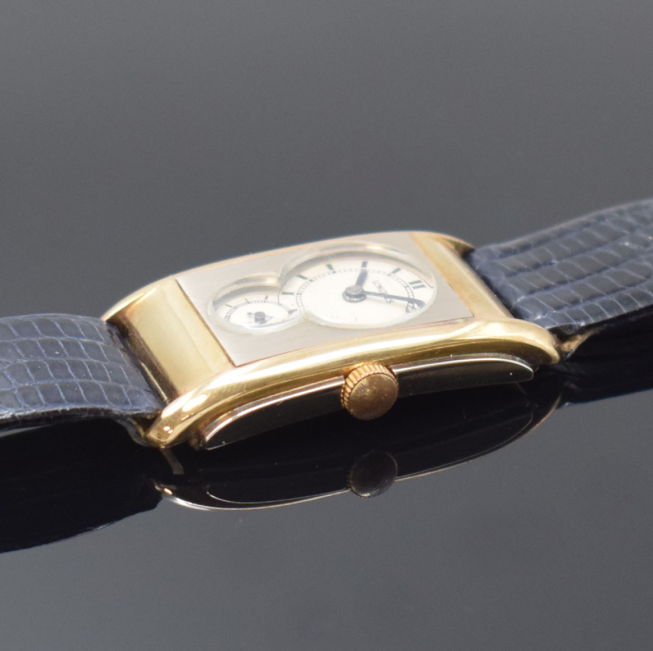 Detail b: LONGINES Duo-Dial seltene rechteckige Armbanduhr in 9k Gold, Schweiz um 1933, Handaufzug, Scharniergeh. m. Werk Nummerngleich, Weißgold Front u. ...