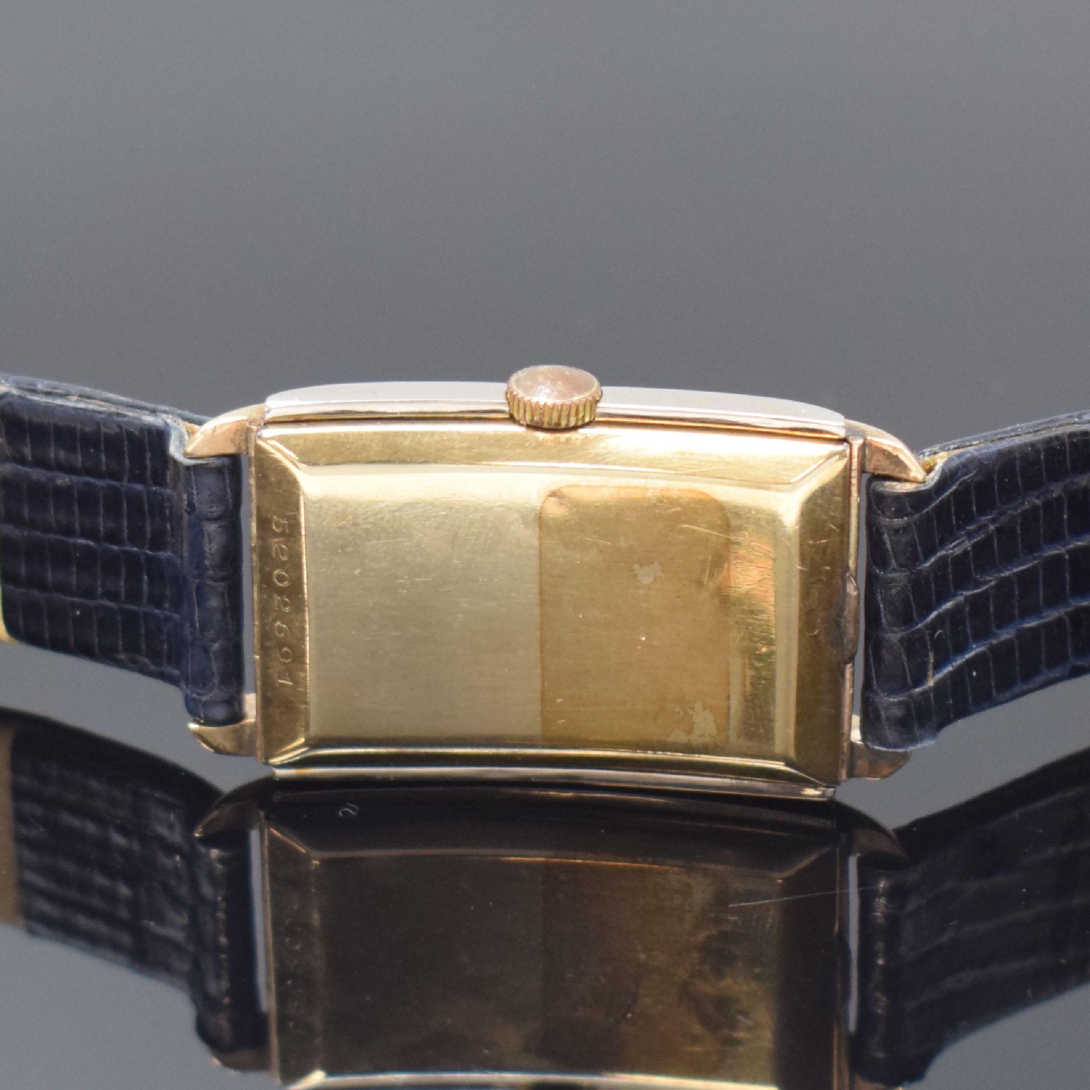 Detail c: LONGINES Duo-Dial seltene rechteckige Armbanduhr in 9k Gold, Schweiz um 1933, Handaufzug, Scharniergeh. m. Werk Nummerngleich, Weißgold Front u. ...