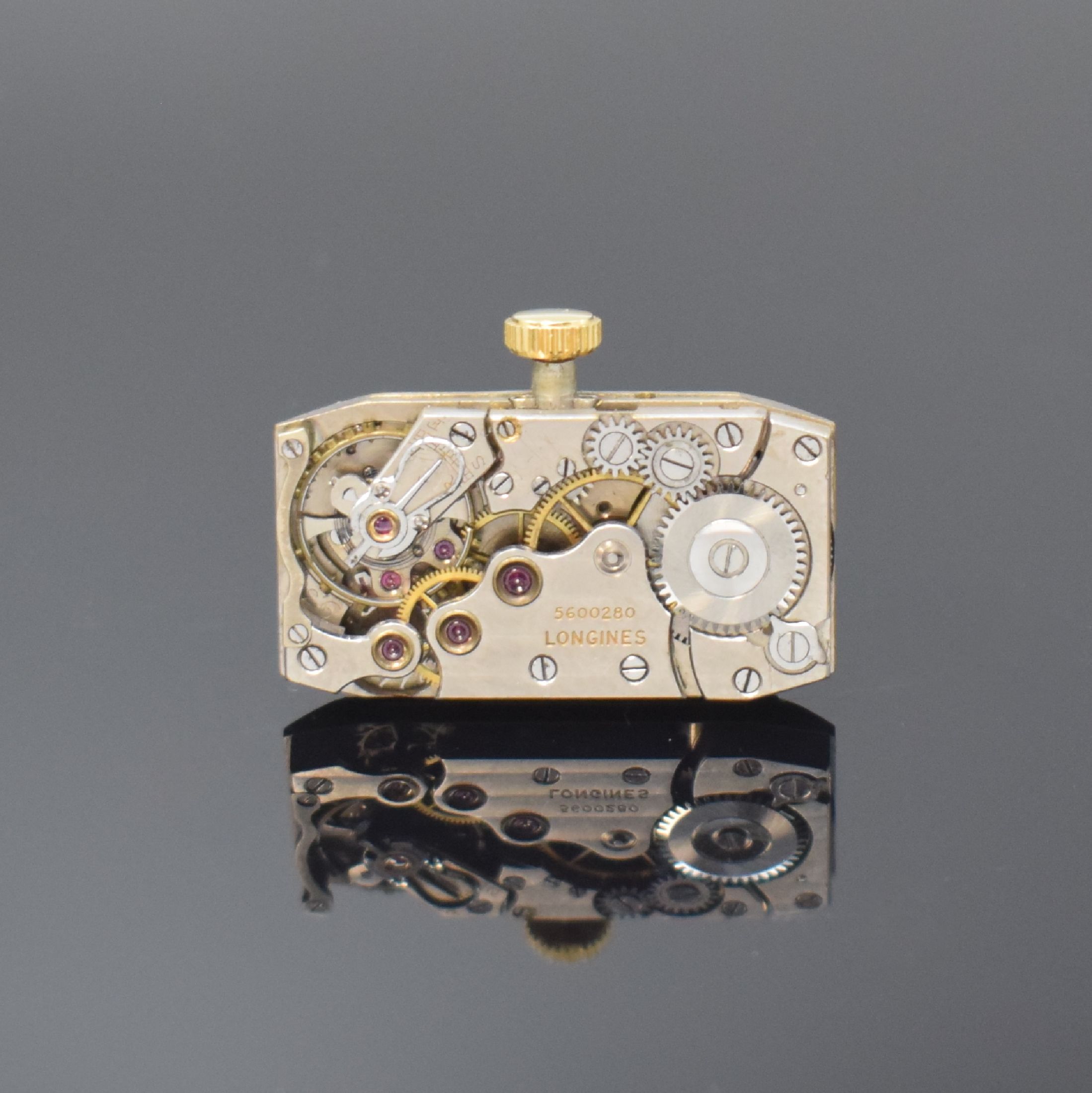 Detail d: LONGINES Duo-Dial rechteckige Armbanduhr in GG/WG 750/000, Schweiz um 1938, Handaufzug, 2-tlg. GG-Geh. m. geschweiften Seiten in Weißgold, nicht ...