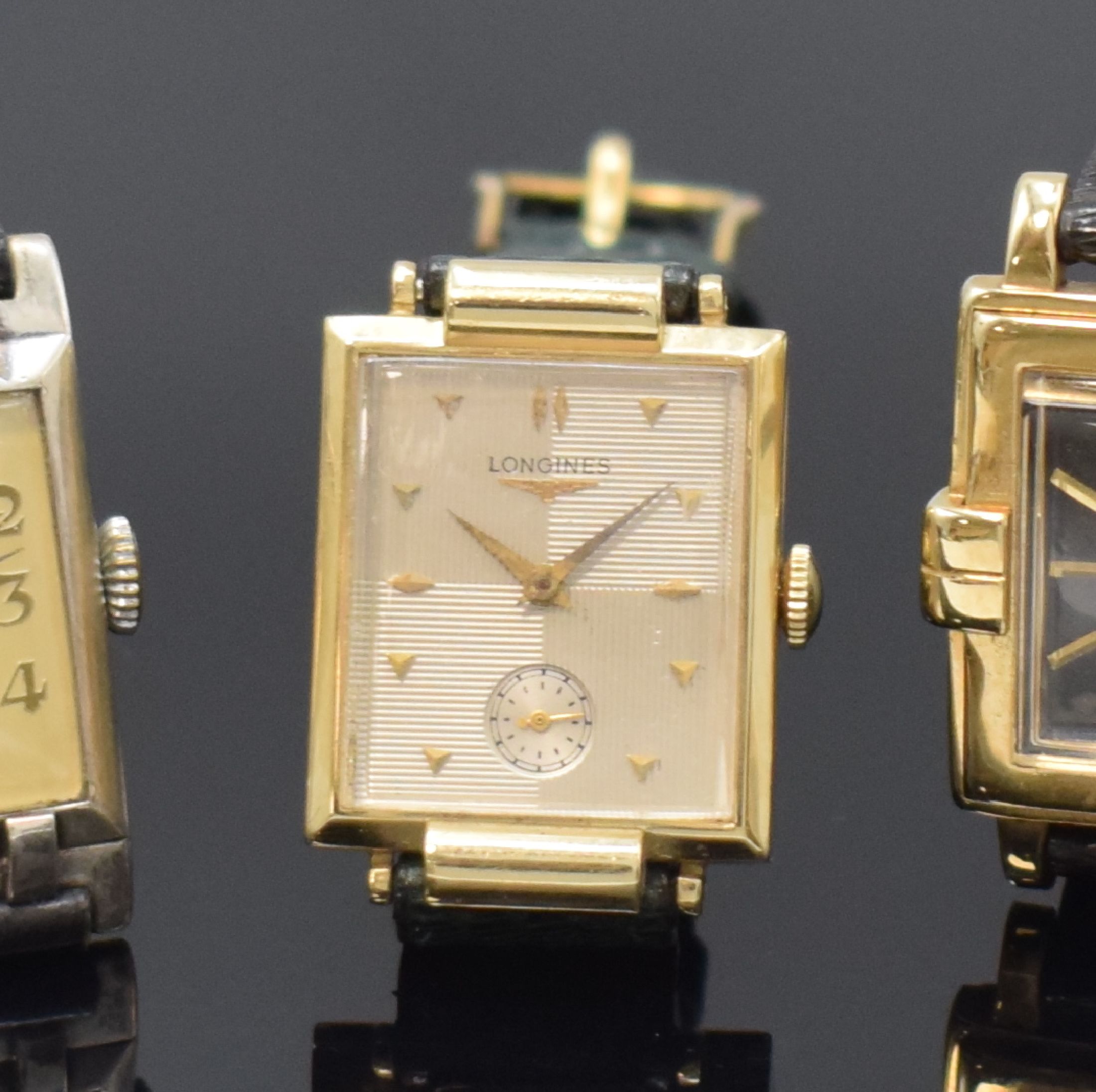 Detail b: LONGINES 2 vergoldete Armbanduhren sowie 1 silberne LEVRETTE, Schweiz / USA um 1930 - 1950, Handaufzug, beide Longines in 2-tlg. ausgefallenen Geh., ...