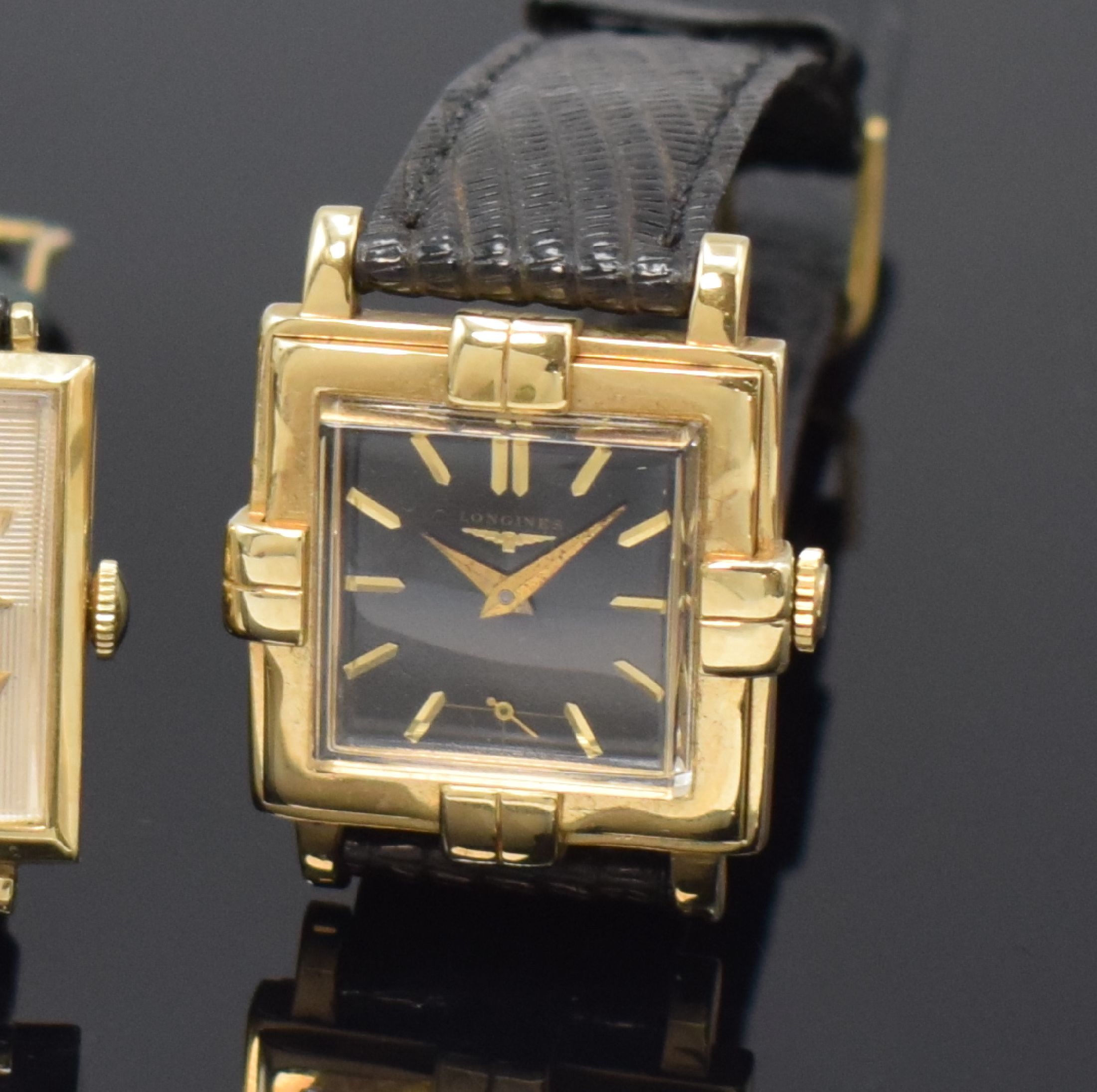 Detail c: LONGINES 2 vergoldete Armbanduhren sowie 1 silberne LEVRETTE, Schweiz / USA um 1930 - 1950, Handaufzug, beide Longines in 2-tlg. ausgefallenen Geh., ...