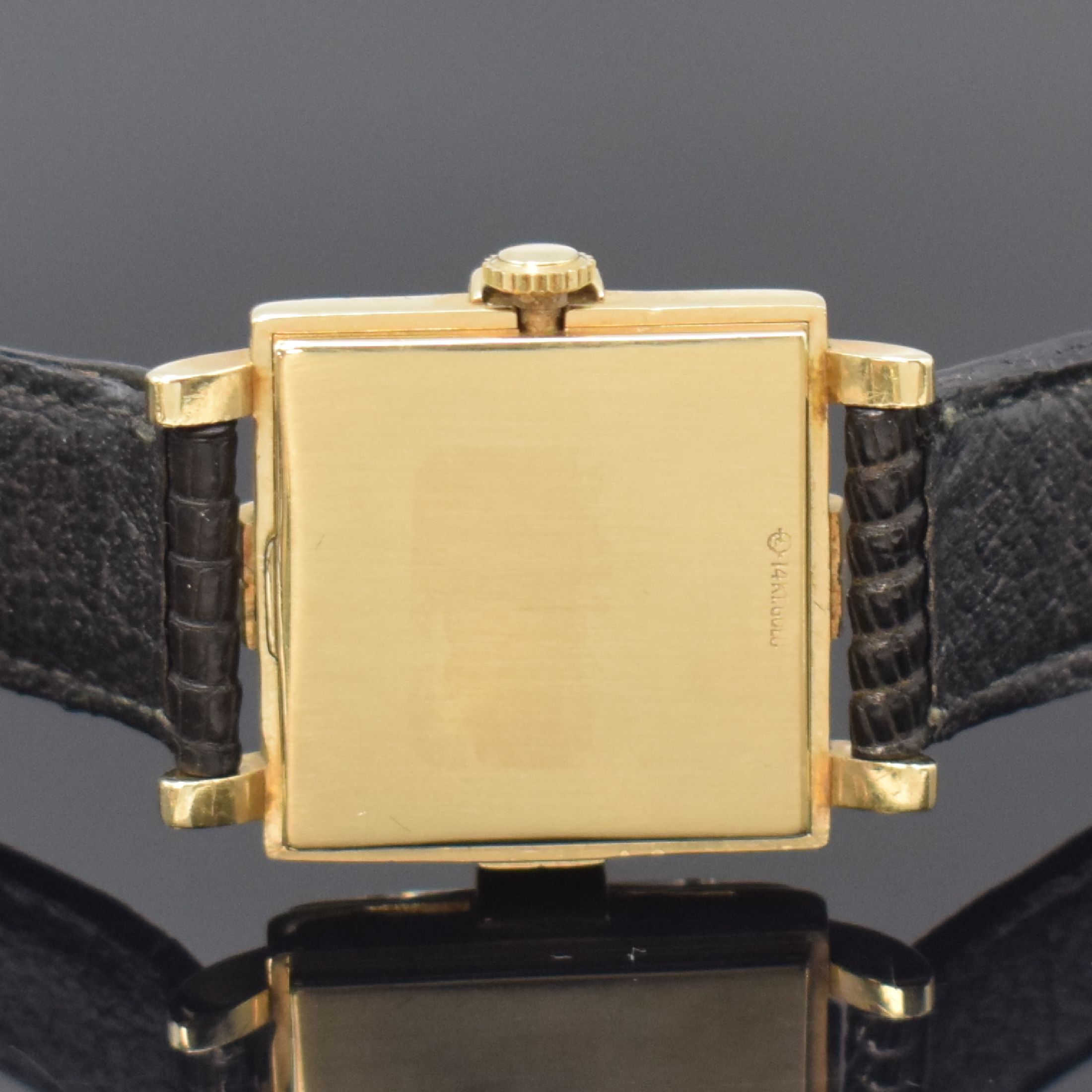 Detail d: LONGINES 2 vergoldete Armbanduhren sowie 1 silberne LEVRETTE, Schweiz / USA um 1930 - 1950, Handaufzug, beide Longines in 2-tlg. ausgefallenen Geh., ...