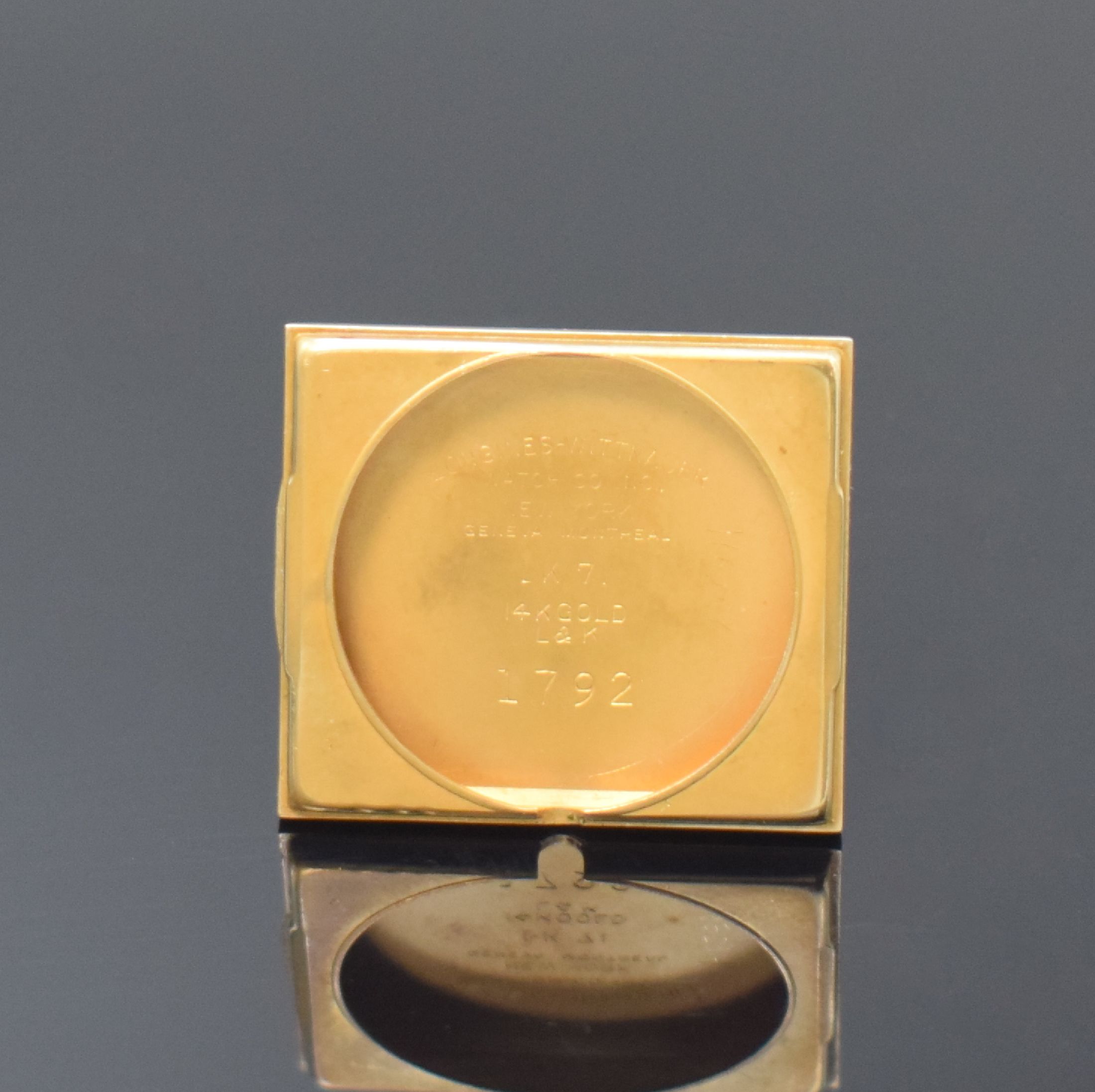 Detail i: LONGINES 2 vergoldete Armbanduhren sowie 1 silberne LEVRETTE, Schweiz / USA um 1930 - 1950, Handaufzug, beide Longines in 2-tlg. ausgefallenen Geh., ...