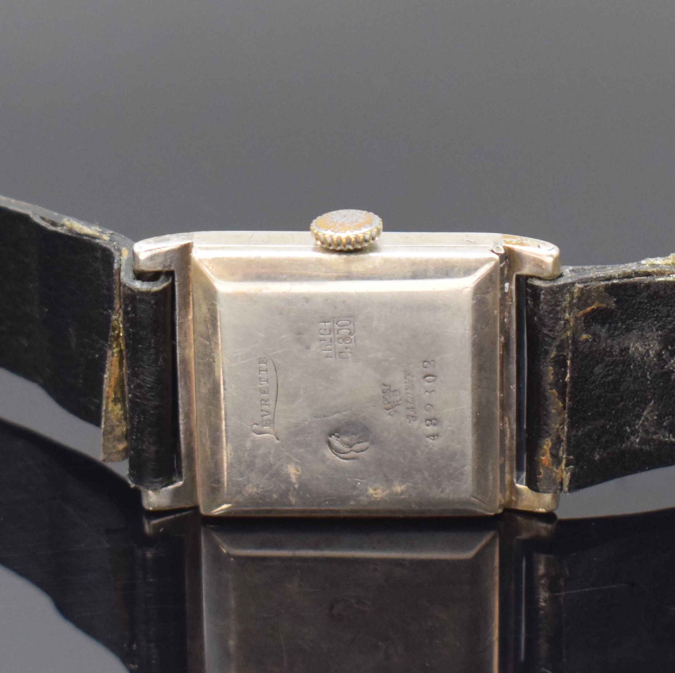 Detail j: LONGINES 2 vergoldete Armbanduhren sowie 1 silberne LEVRETTE, Schweiz / USA um 1930 - 1950, Handaufzug, beide Longines in 2-tlg. ausgefallenen Geh., ...
