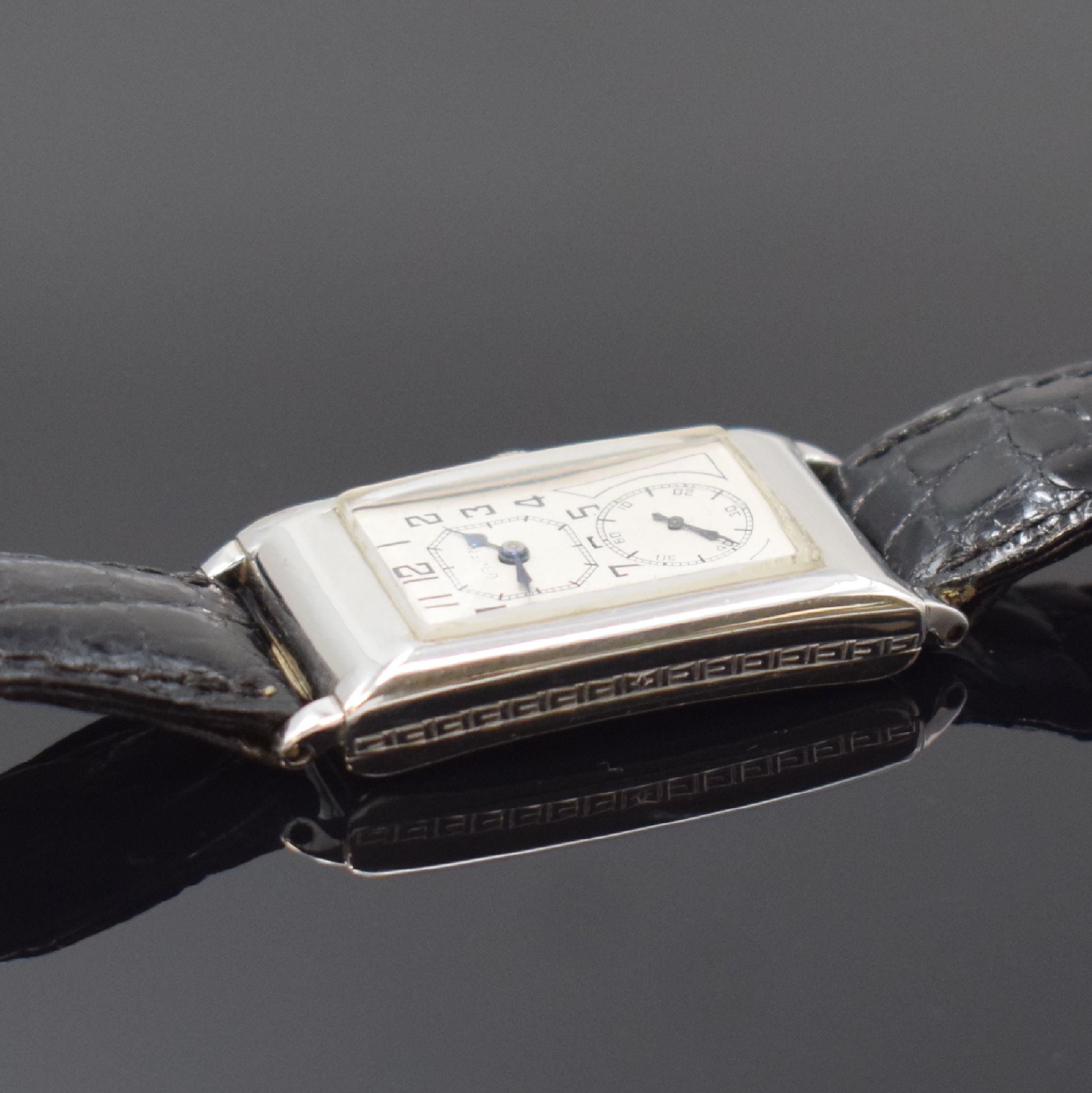 Detail c: GRUEN Duo-Dial rechteckige Armbanduhr 14k WG- filled, Schweiz / USA um 1935, Handaufzug, 2-tlg. Geh. m. grav. Rand, Boden aufgedr., silb. Zifferbl. ...