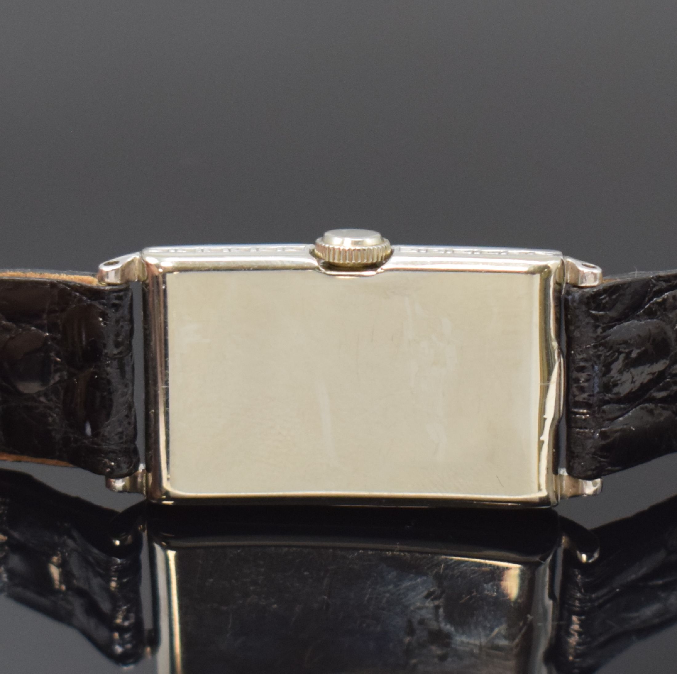 Detail d: GRUEN Duo-Dial rechteckige Armbanduhr 14k WG- filled, Schweiz / USA um 1935, Handaufzug, 2-tlg. Geh. m. grav. Rand, Boden aufgedr., silb. Zifferbl. ...