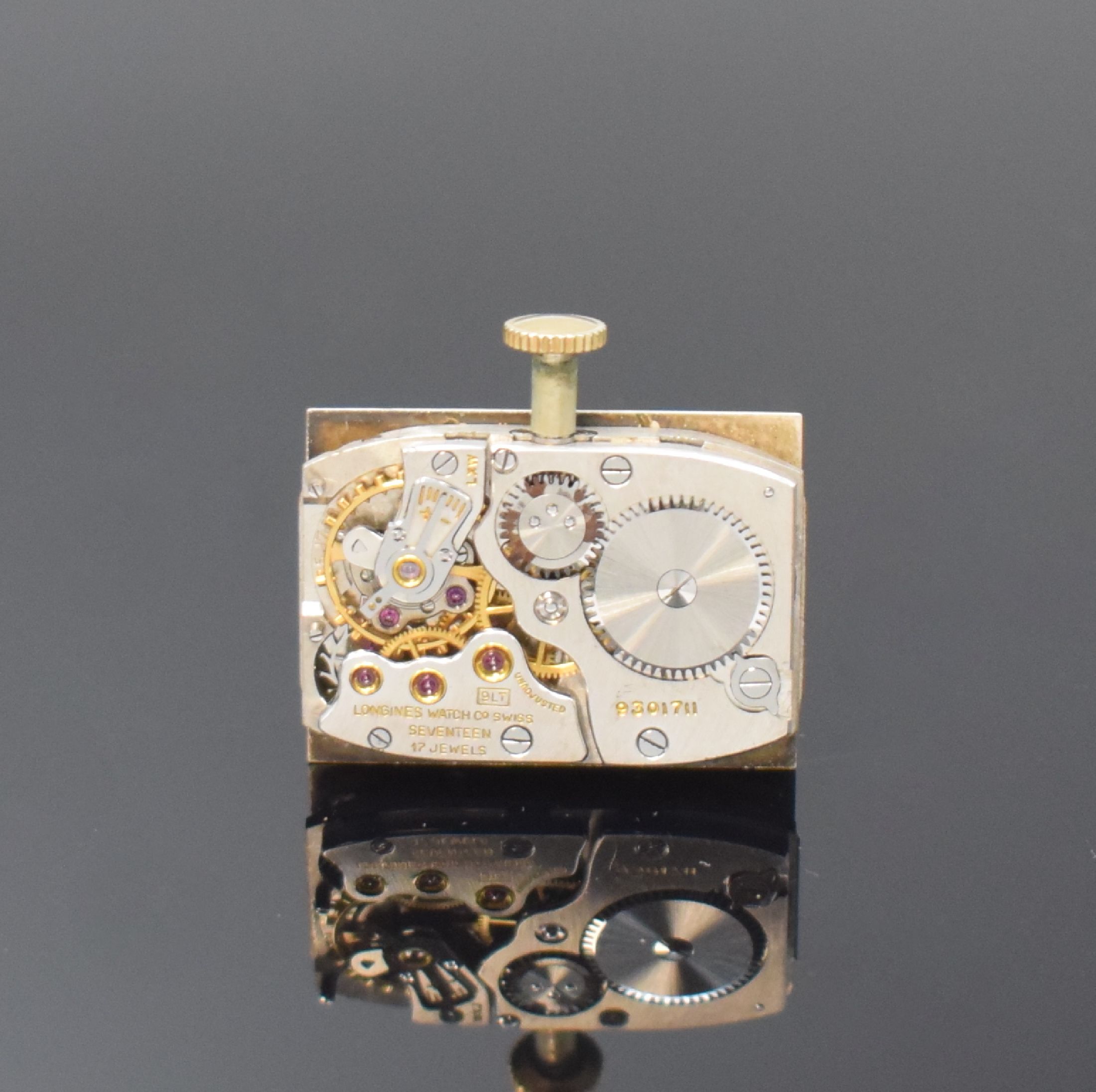 Detail e: LONGINES / GRUEN 2 rechteckige goldfilled Armbanduhren, Schweiz / USA um 1955 / 1945, Handaufzug, 2-tlg. Geh., Böden (Monogramm- Grav.) aufgedr., ...