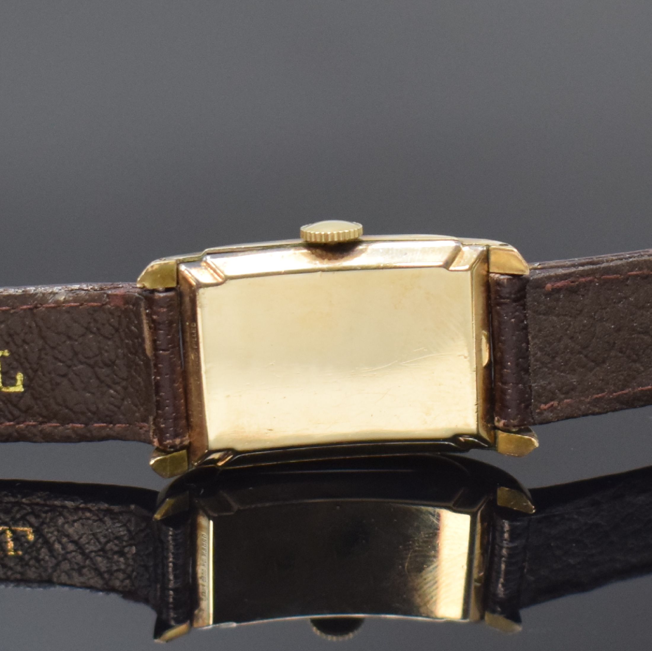 Detail f: LONGINES / GRUEN 2 rechteckige goldfilled Armbanduhren, Schweiz / USA um 1955 / 1945, Handaufzug, 2-tlg. Geh., Böden (Monogramm- Grav.) aufgedr., ...