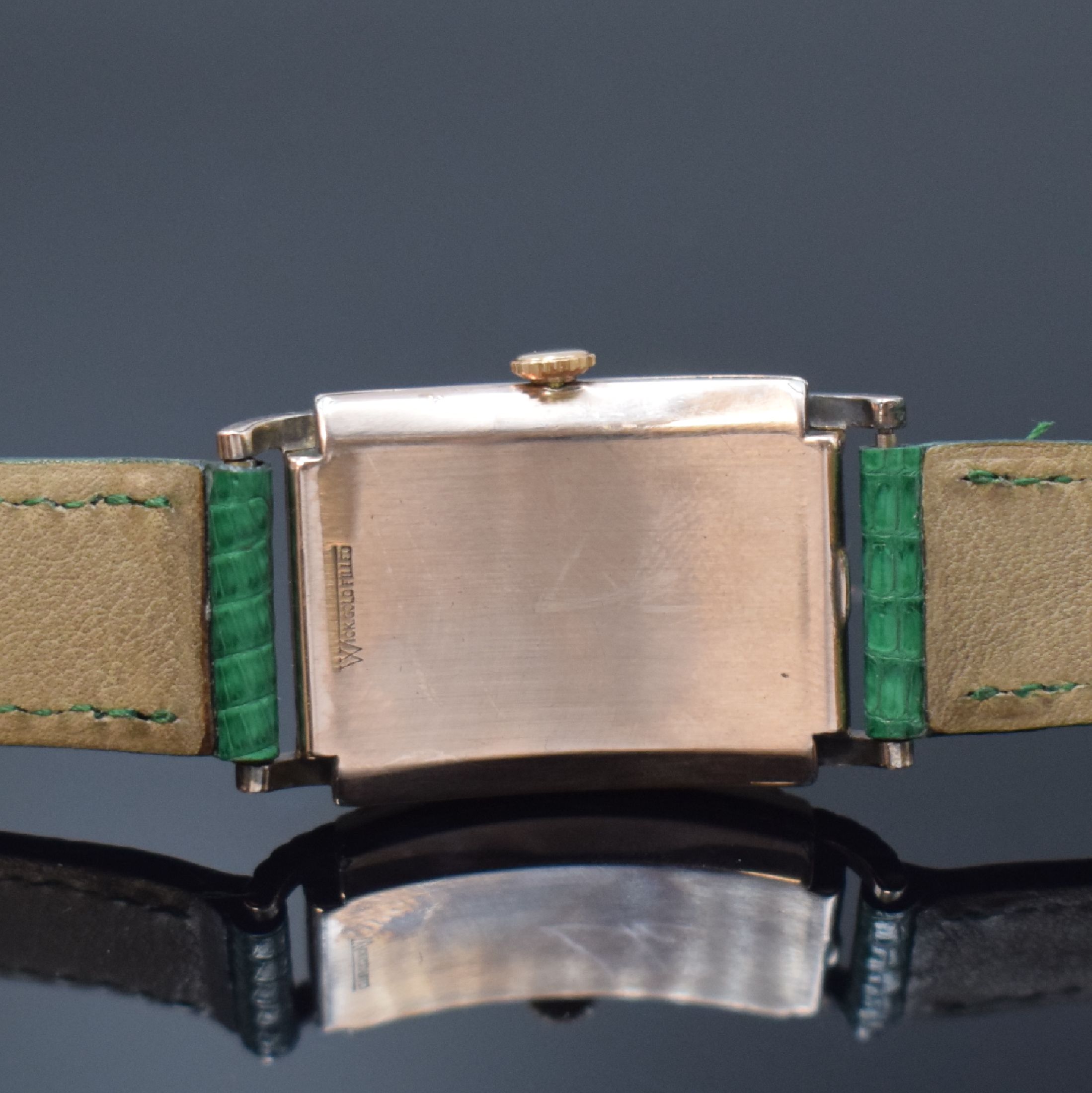 Detail g: GRUEN Curvex Precision 2 rechteckige Armbanduhren in 10k goldfilled, Schweiz / USA um 1945, Handaufzug, 2-tlg. Geh. Ref. 440 -448 u. 440-449, Böden ...